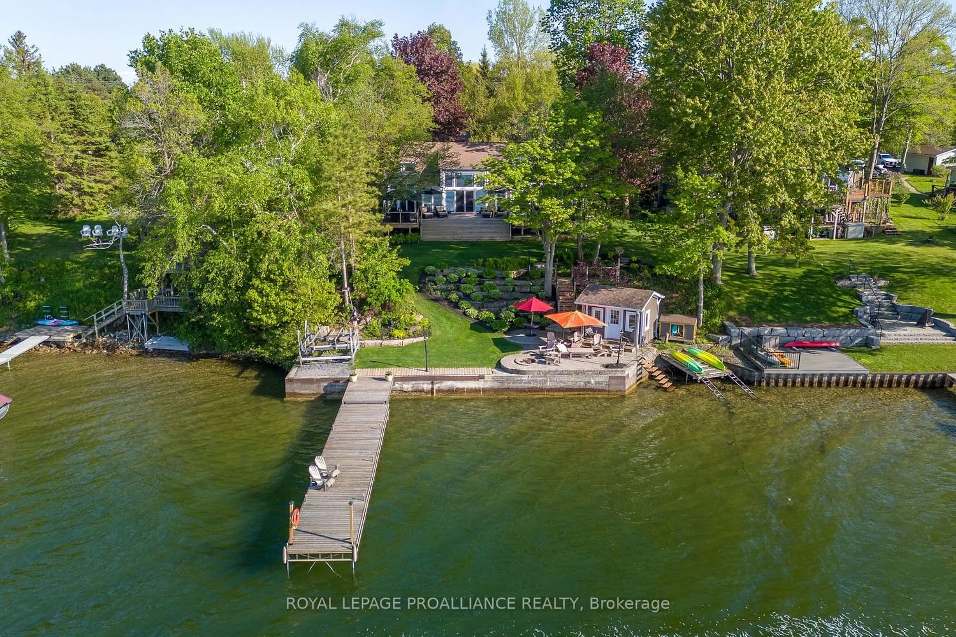 Cottage for 304 Island Rd, Prince Edward County Ontario K0K 2T0