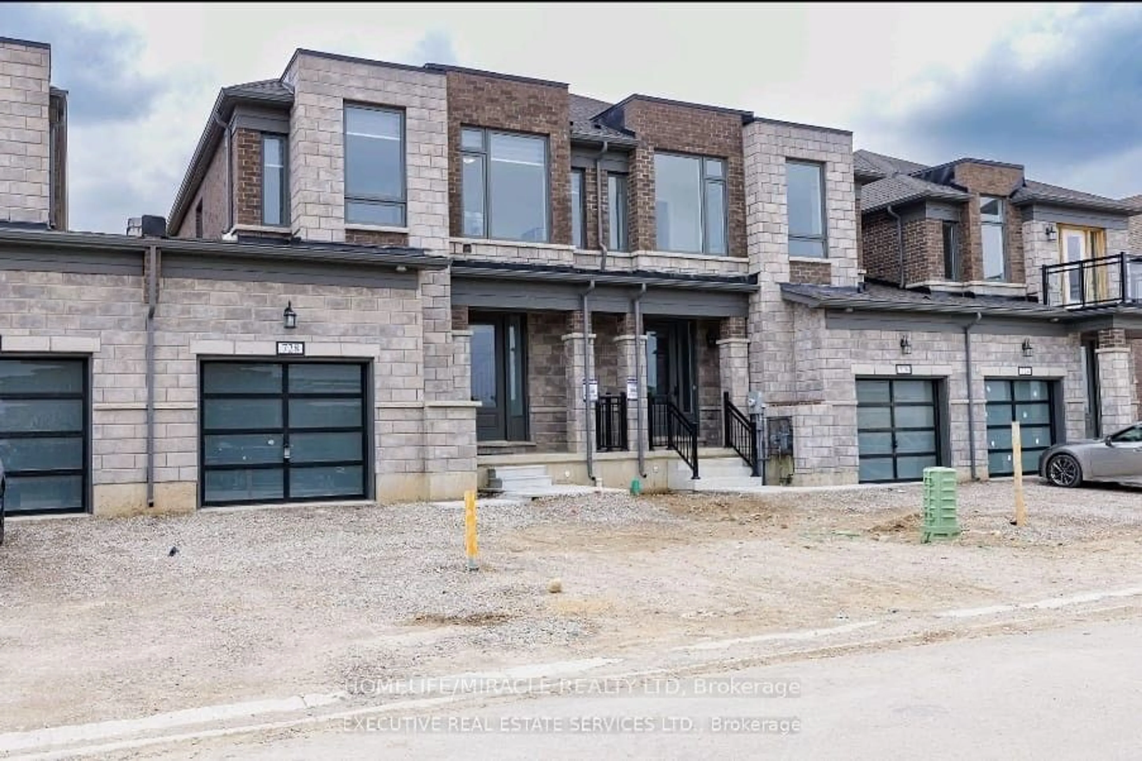 A pic from exterior of the house or condo for 726 Khalsa Dr, Woodstock Ontario N4T 0P4