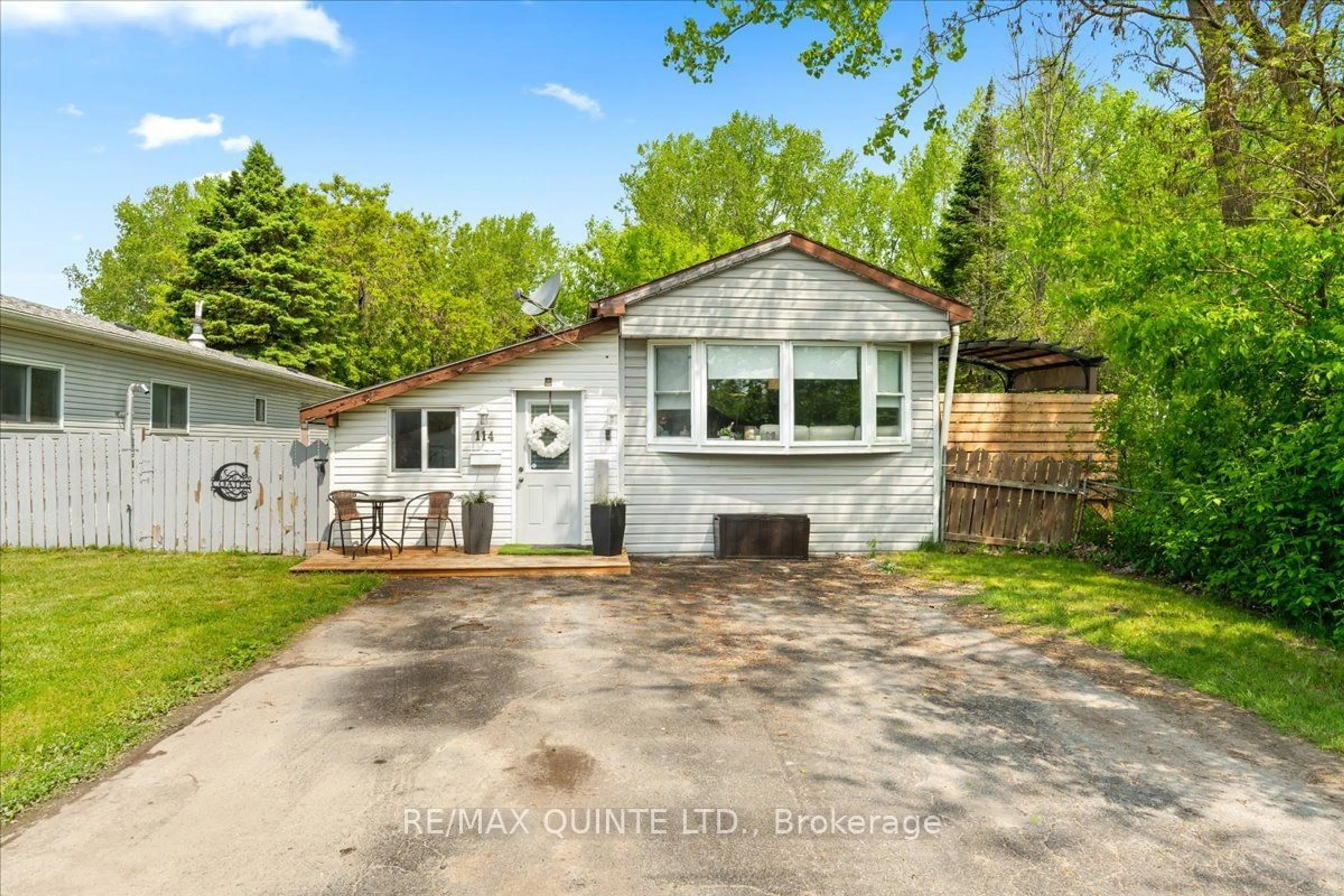 Frontside or backside of a home for 529 Old Highway 2 #114, Quinte West Ontario K8V 5P5