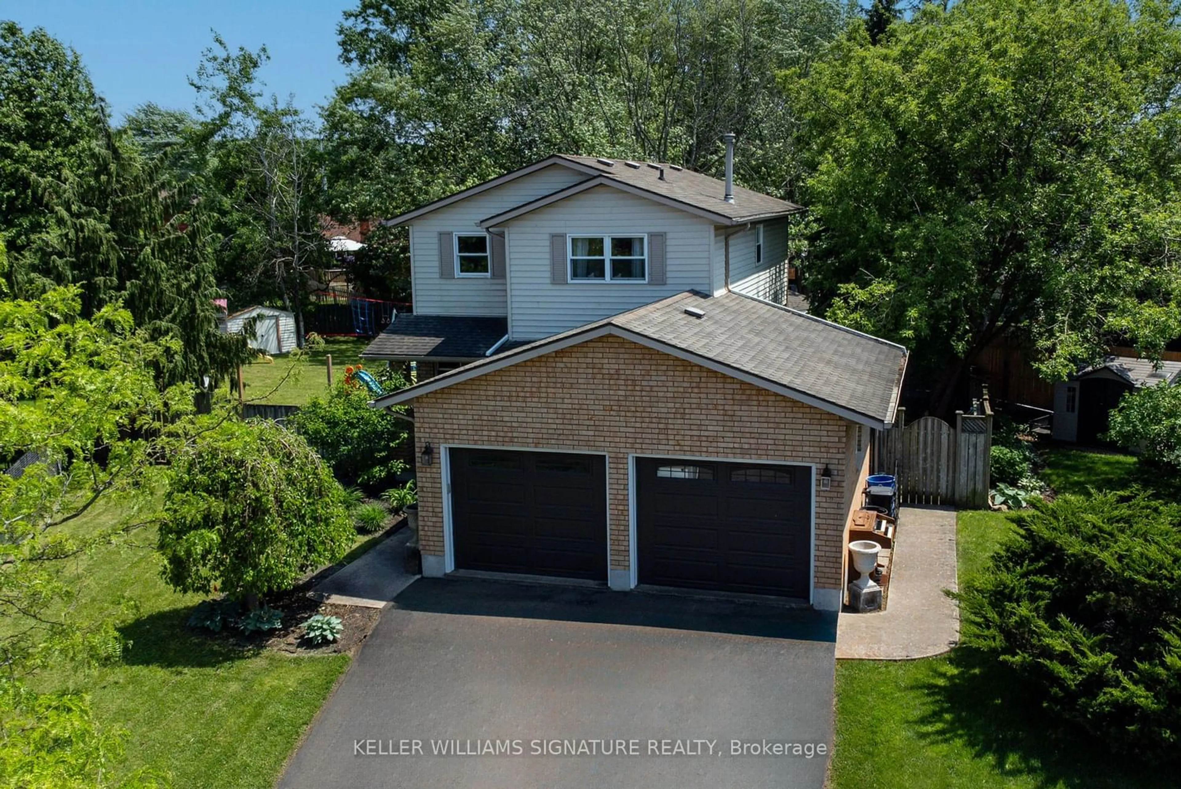 Frontside or backside of a home for 27 Stoneybrook Cres, Welland Ontario L3C 6Z3