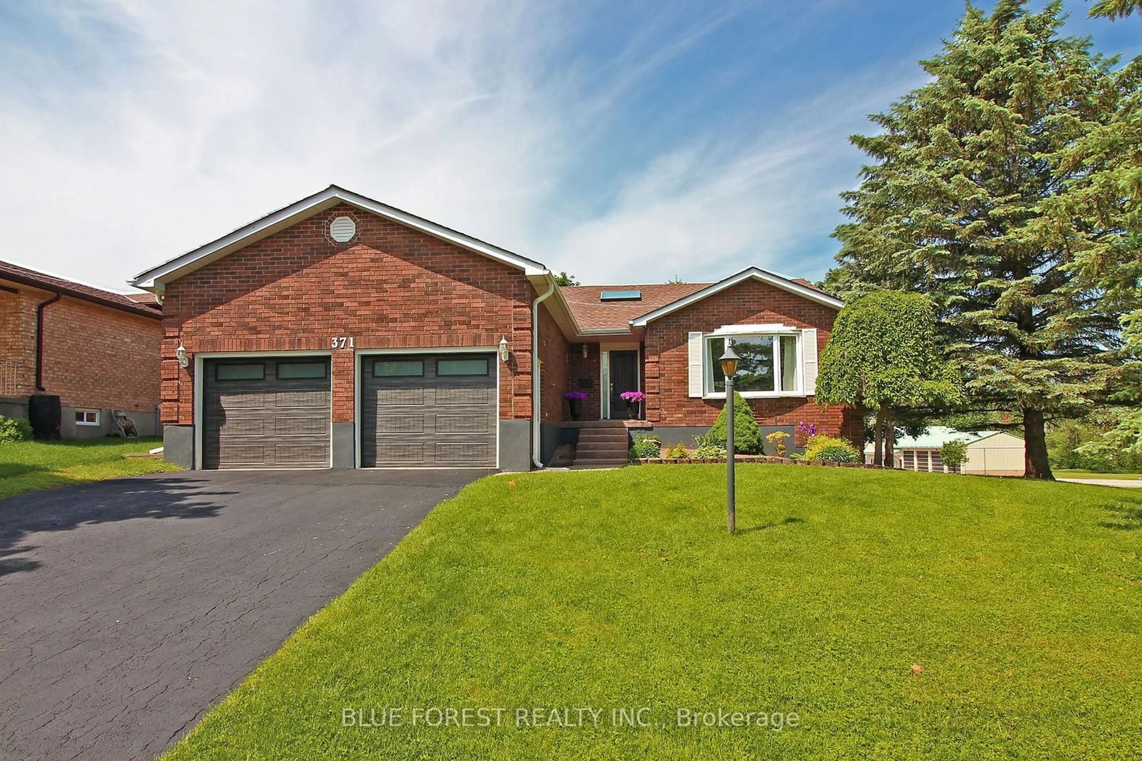 Home with brick exterior material for 371 Sherwood Ave, Central Elgin Ontario N0L 1B0