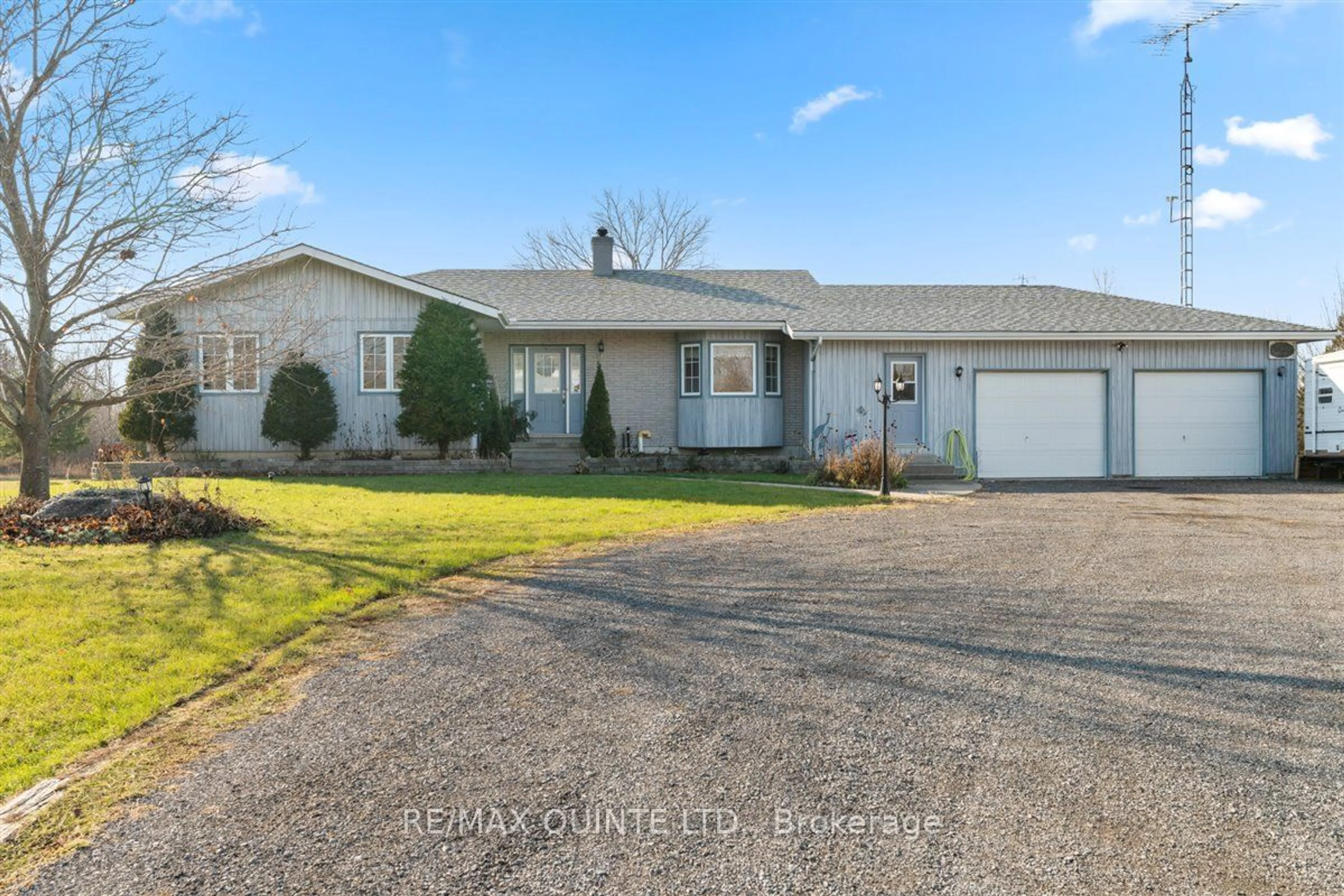 Frontside or backside of a home for 987 Highway 62 Rd, Prince Edward County Ontario K0K 1G0