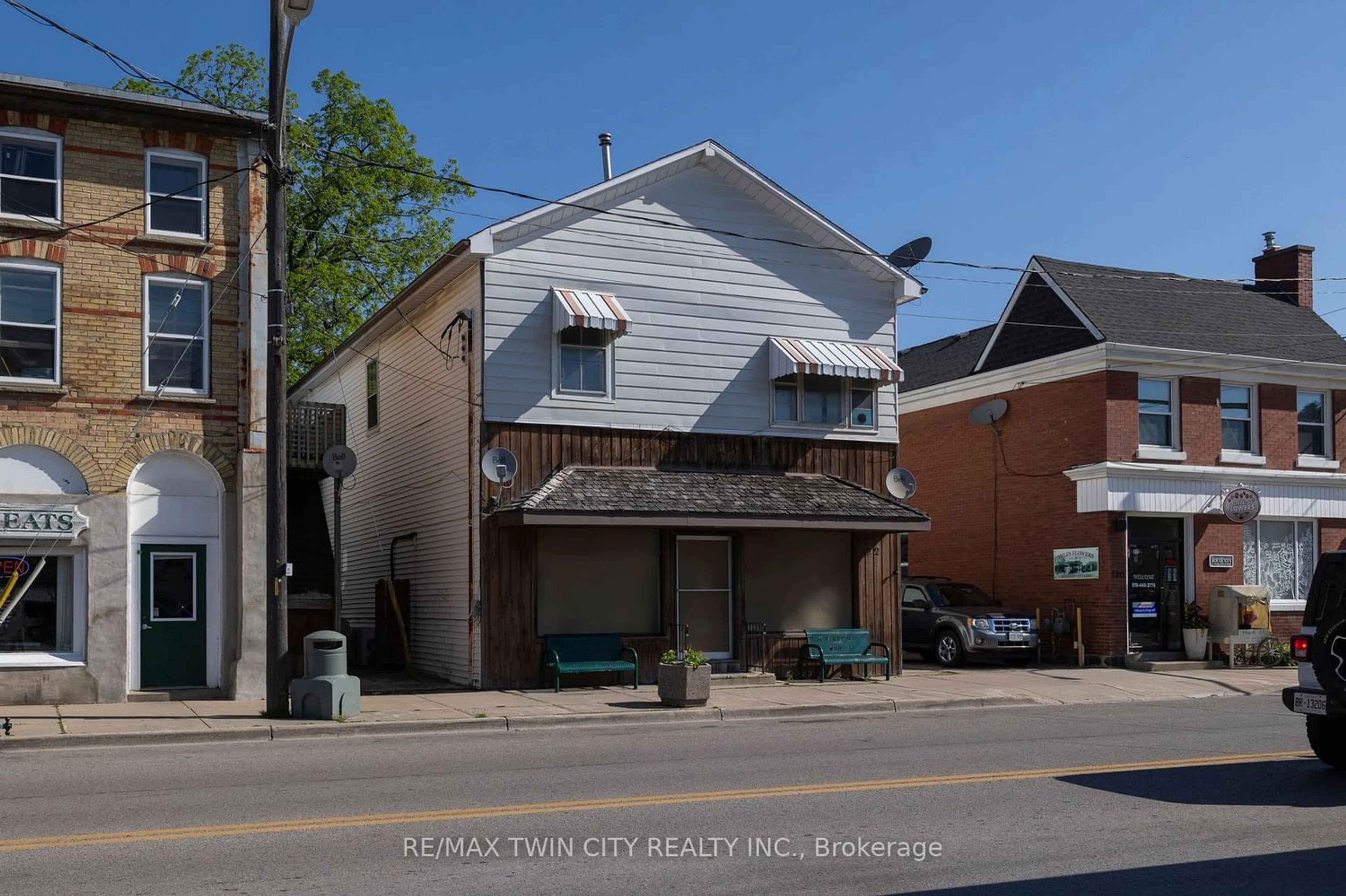 Street view for 122 KING St, Brant Ontario N0E 1A0