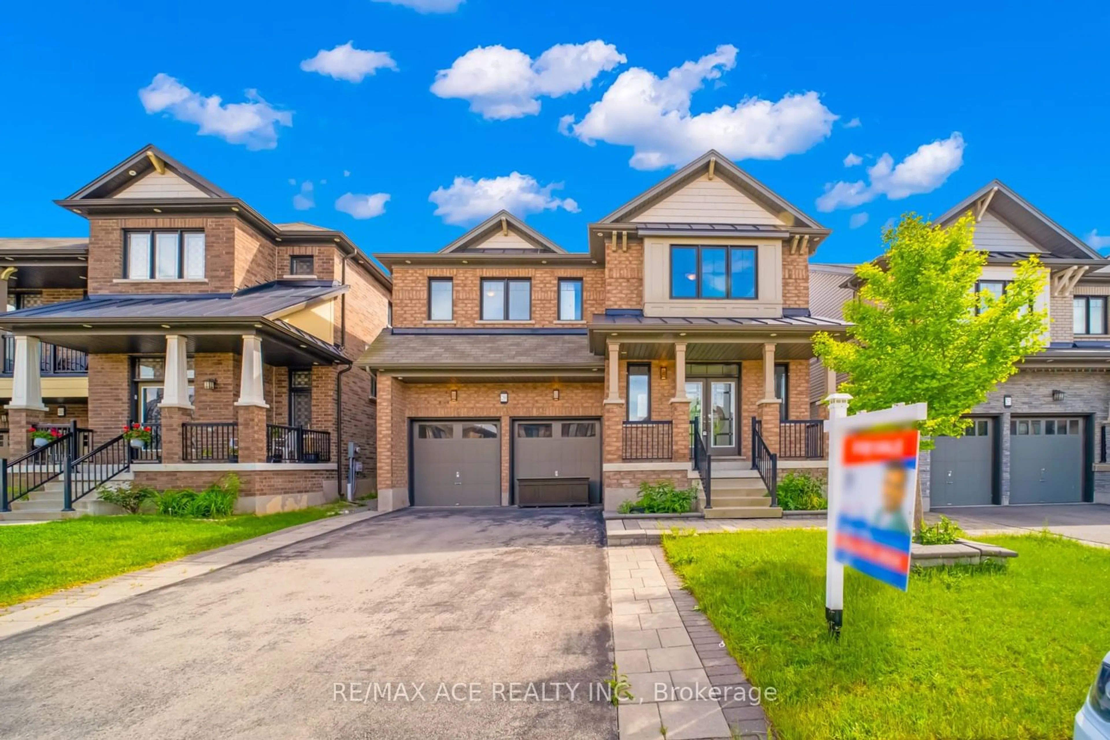 Frontside or backside of a home for 289 Crafter Cres, Hamilton Ontario L8J 0J2
