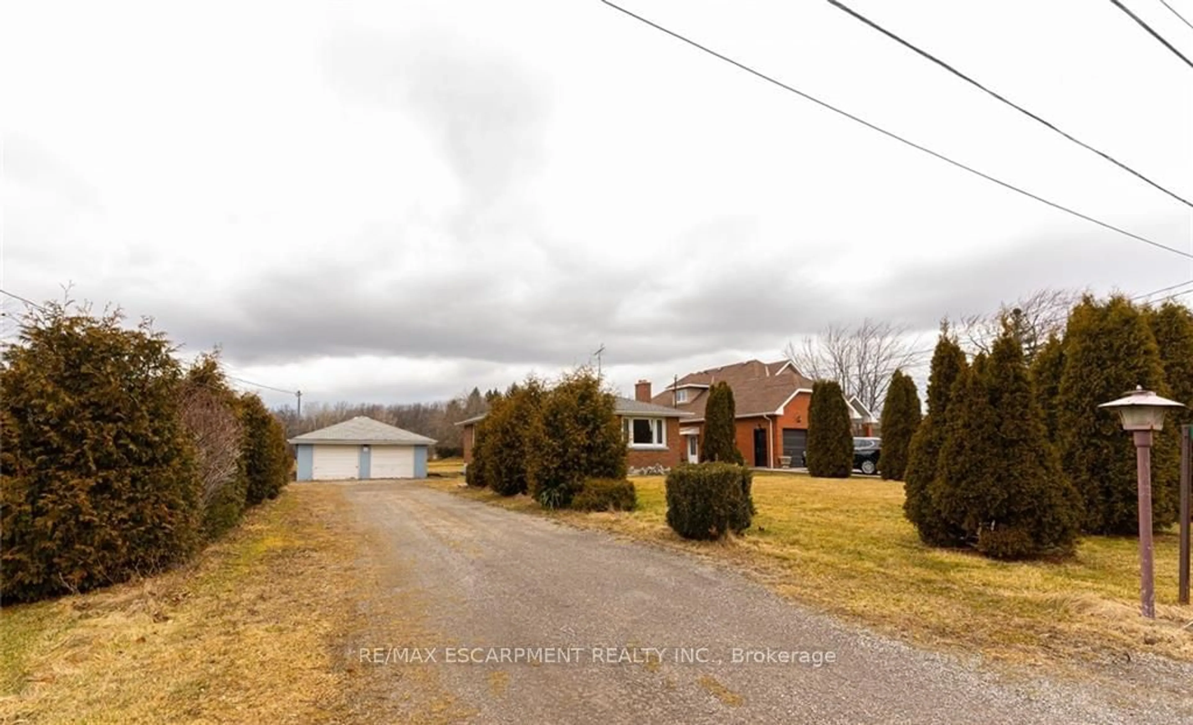 Street view for 590 Glover Rd, Hamilton Ontario L0R 1C0