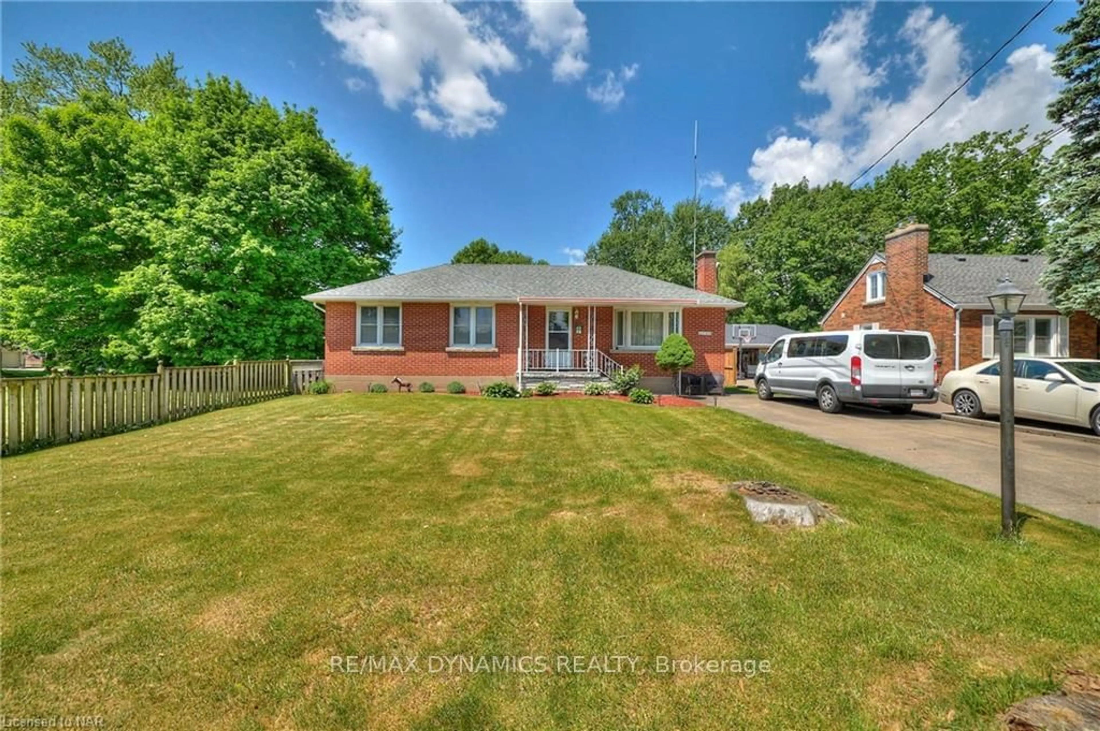 Frontside or backside of a home for 6357 Dorchester Rd, Niagara Falls Ontario L2G 5T4