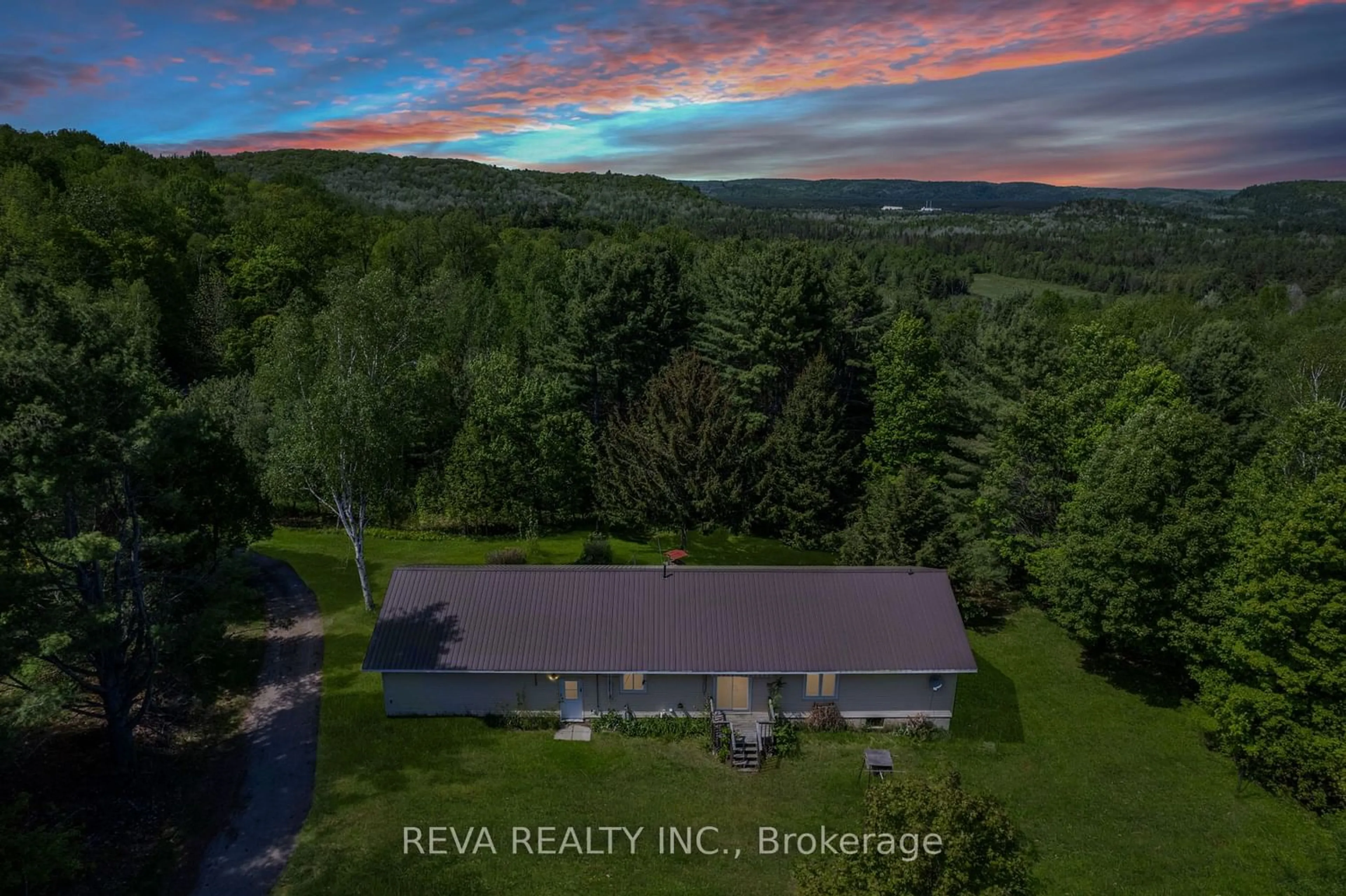 Frontside or backside of a home for 72 Bierworth Rd, Bancroft Ontario K0L 1C0