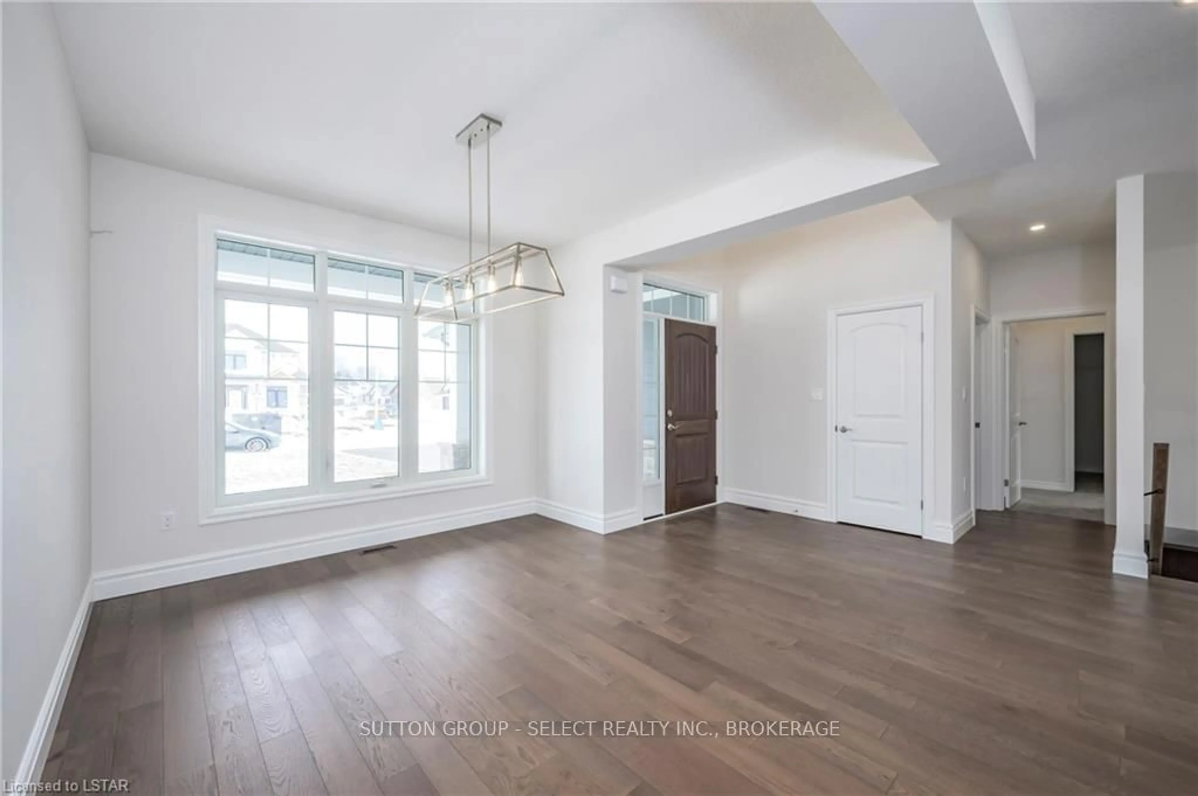 A pic of a room, wood floors for 7 SPRUCE Cres, North Middlesex Ontario N0M 2K0