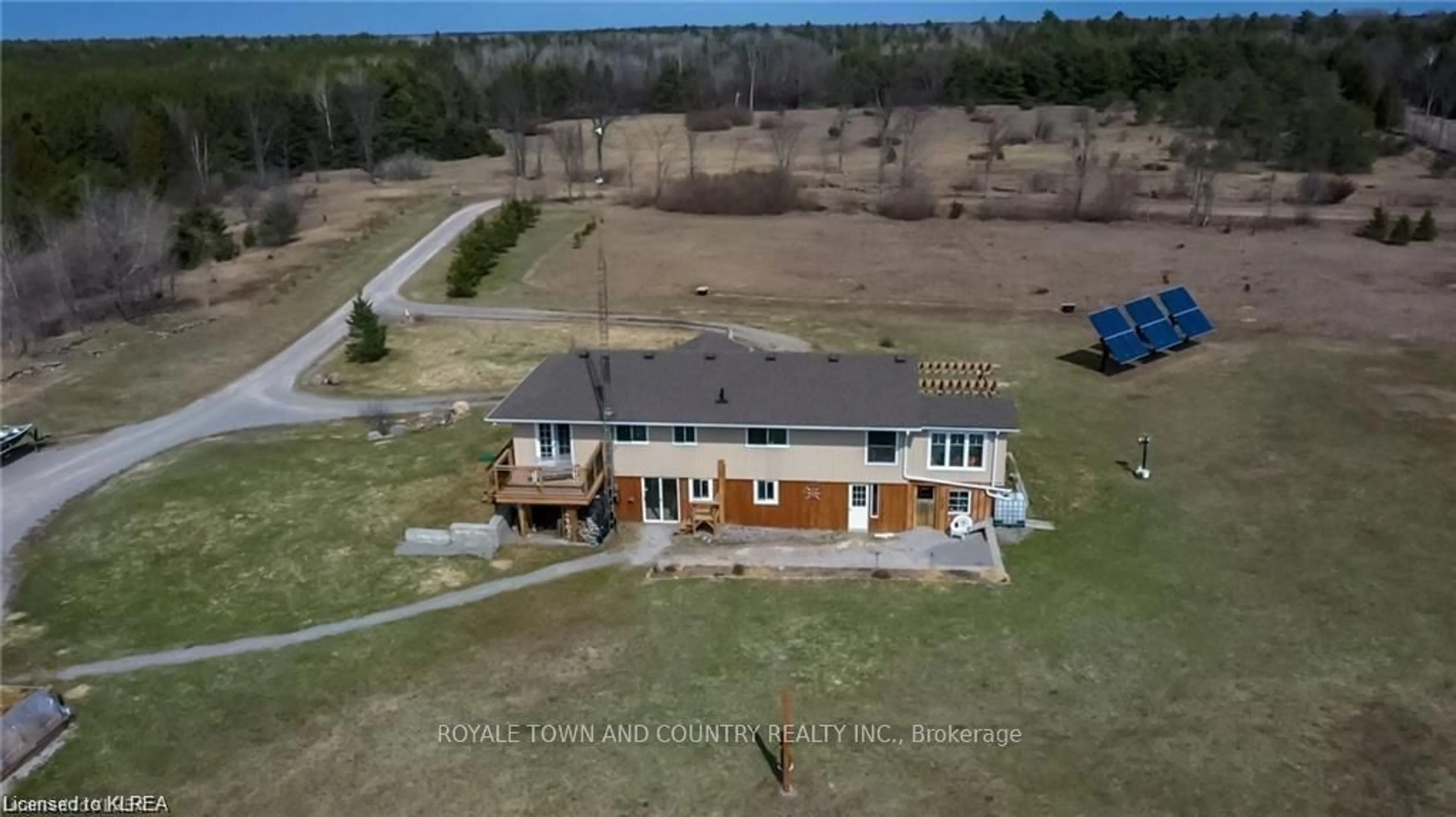 Frontside or backside of a home, cottage for 245 Thistle Tr, Kawartha Lakes Ontario K0M 2B0