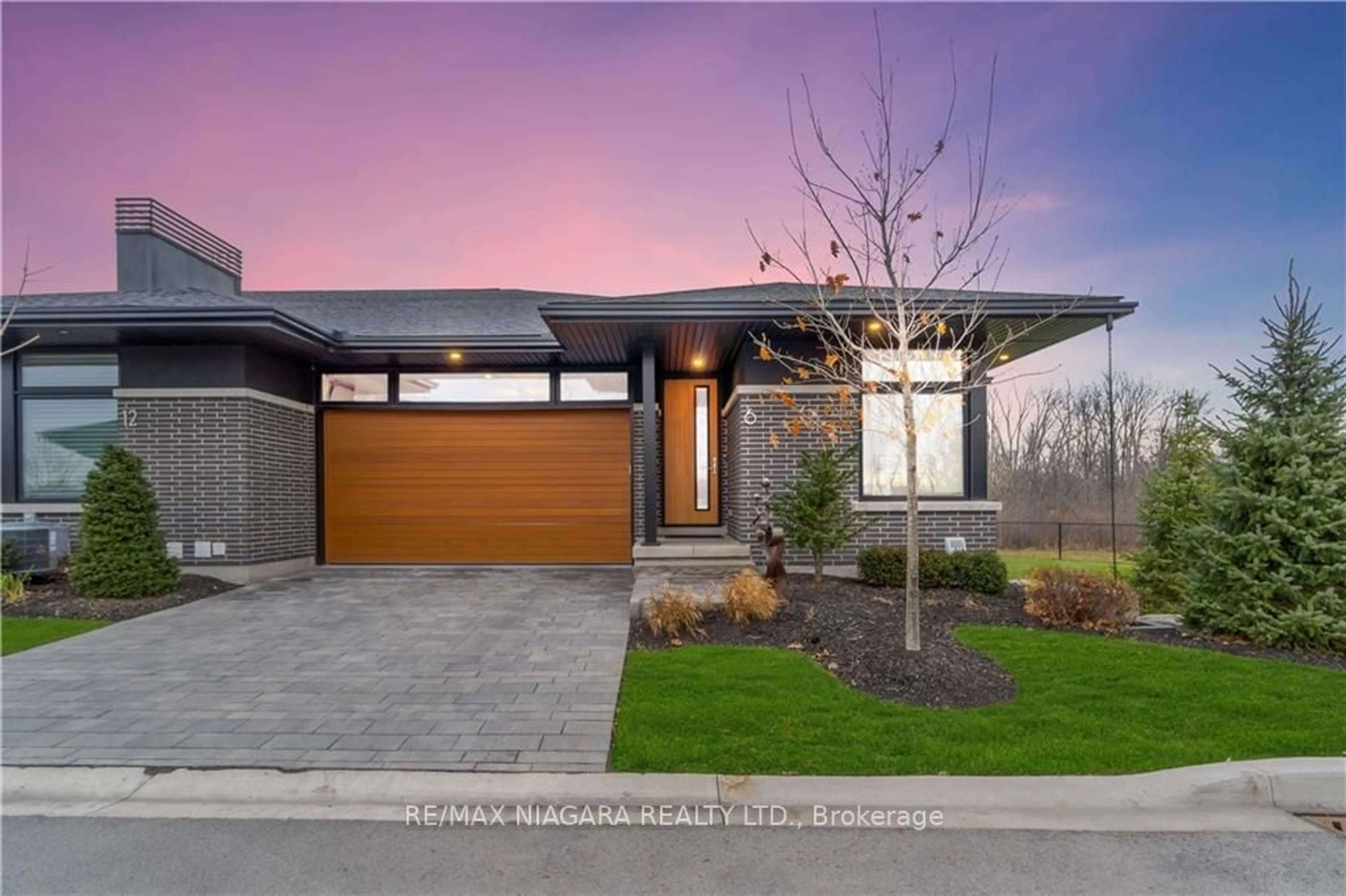 Home with brick exterior material for 6 Juniper Tr #11, Welland Ontario L3C 0H5