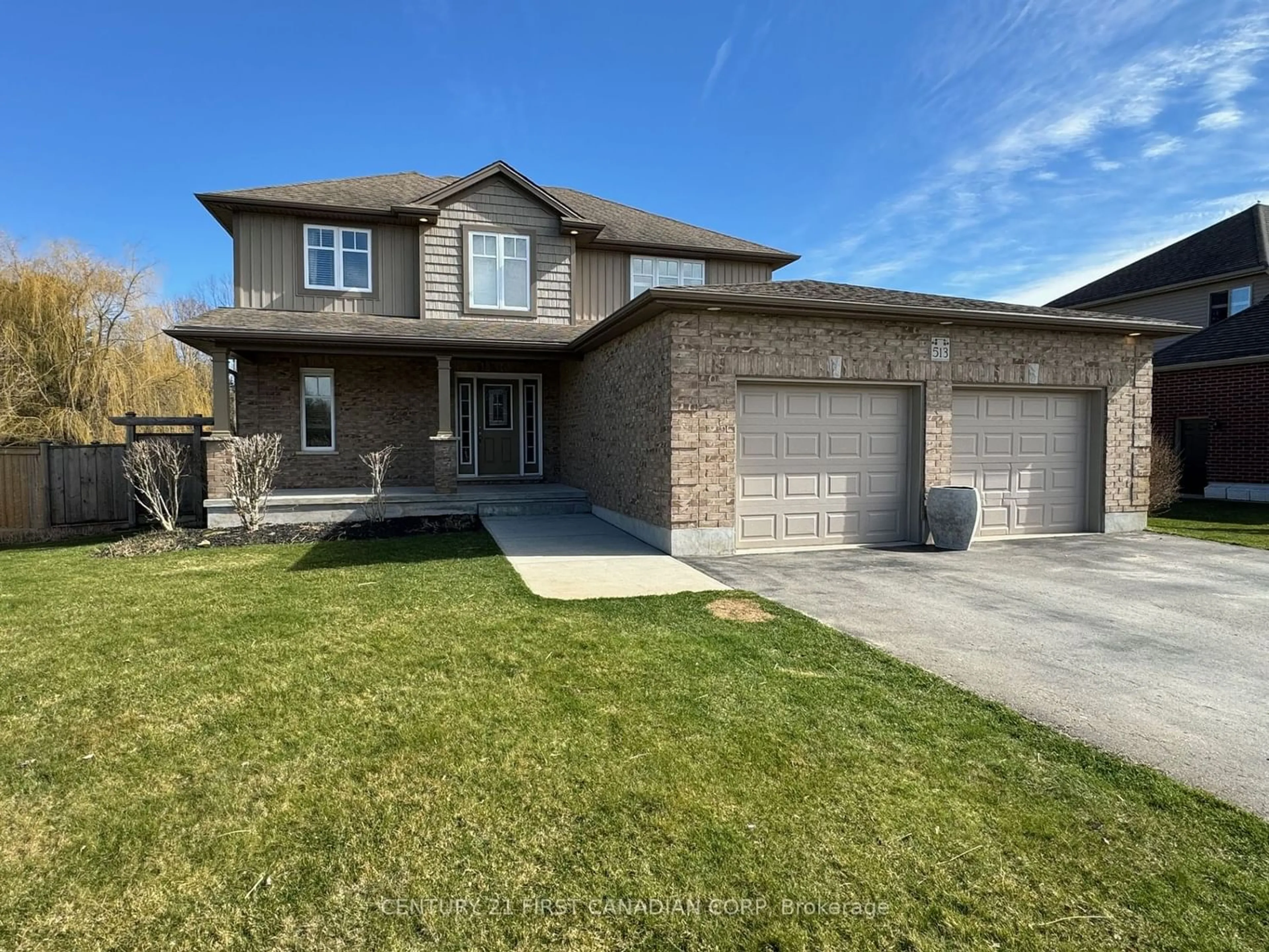 Frontside or backside of a home for 513 Juliana Dr, Strathroy-Caradoc Ontario N0L 1W0