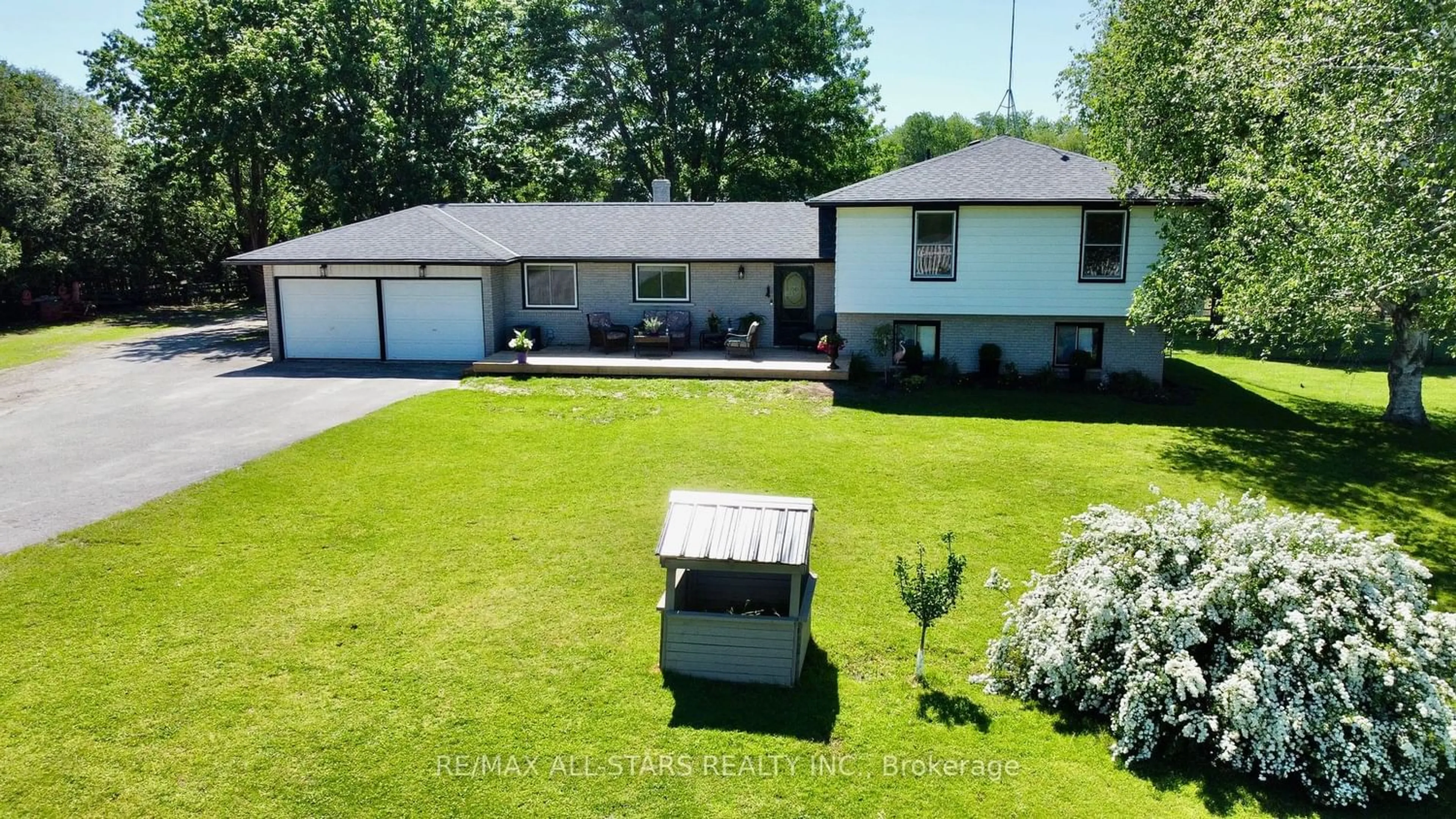 Frontside or backside of a home for 375 Ogemah Rd, Kawartha Lakes Ontario K0M 2C0