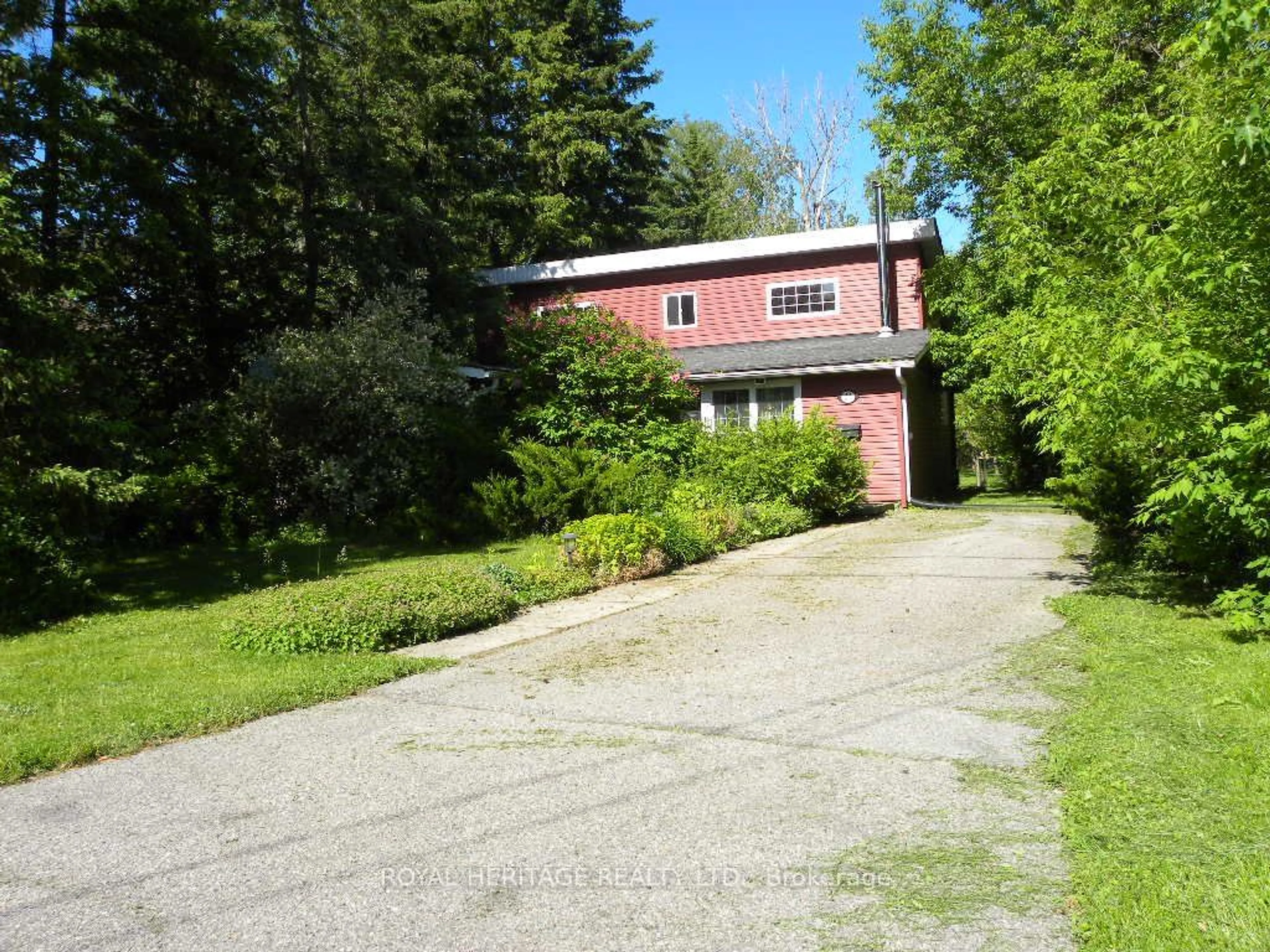 Frontside or backside of a home, cottage for 22 Water St, Kawartha Lakes Ontario K9V 2C8