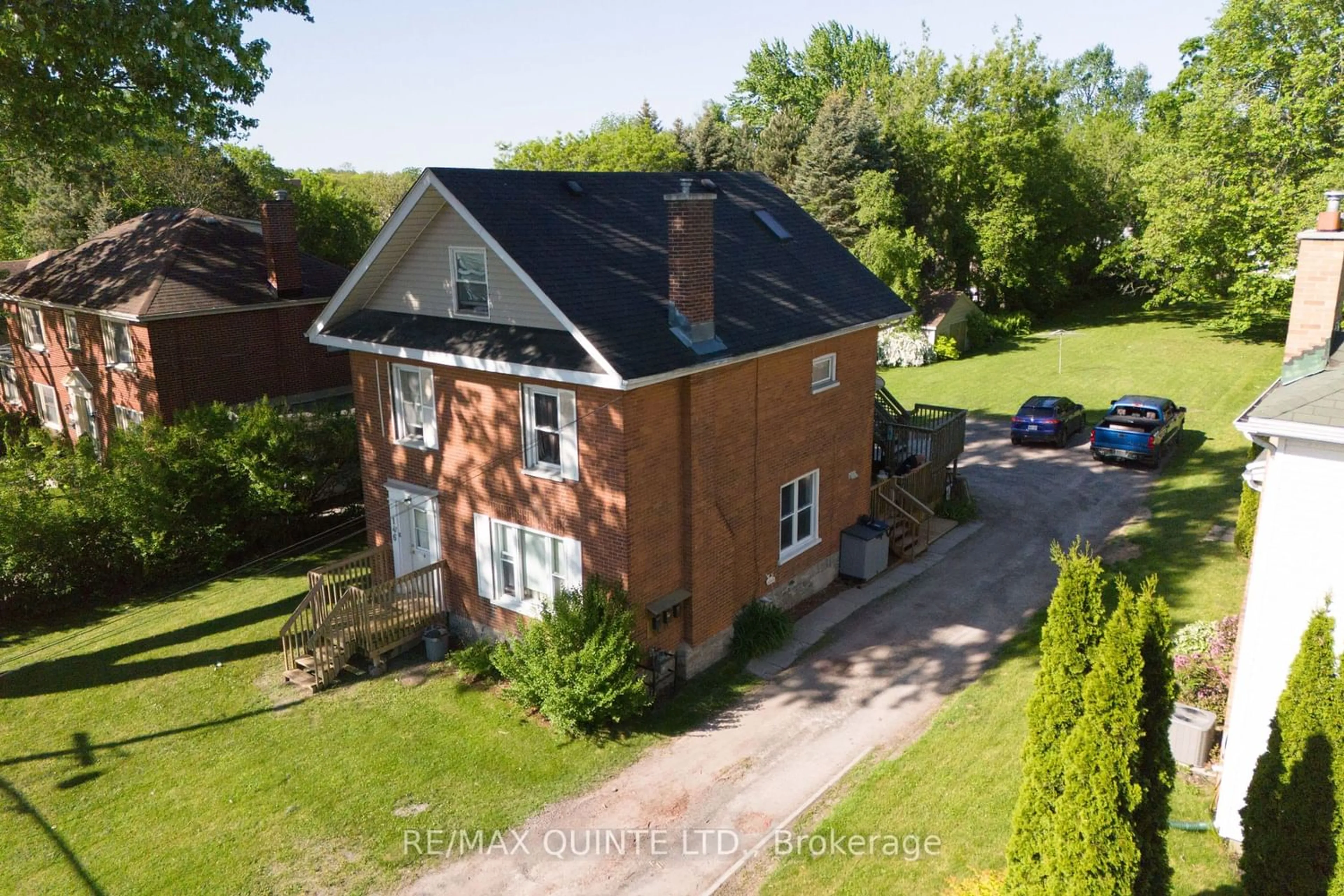Home with brick exterior material for 146 Bleecker Ave, Belleville Ontario K8N 3T7