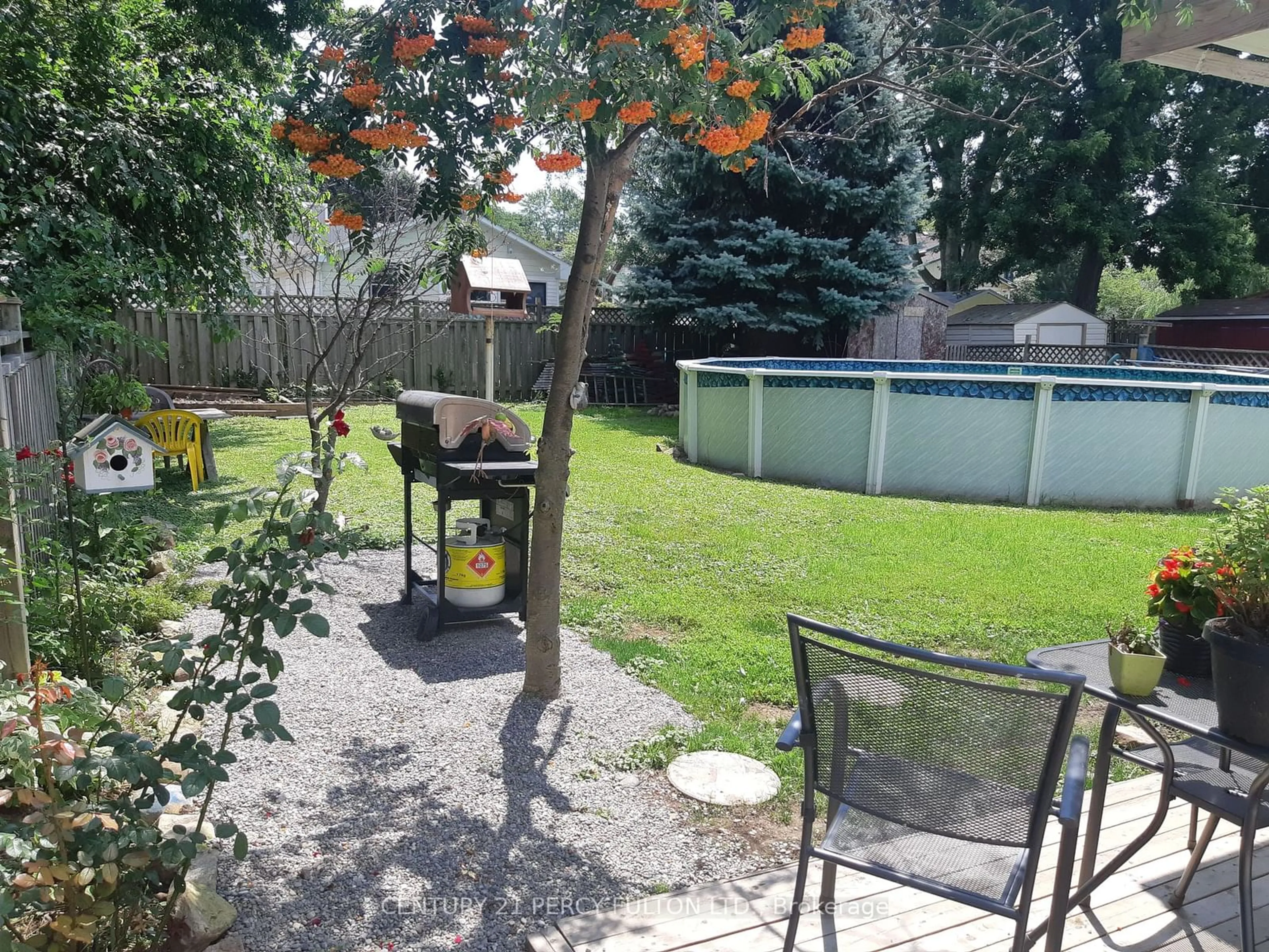 Patio for 54 Anger St, Chatham-Kent Ontario N0P 1A0