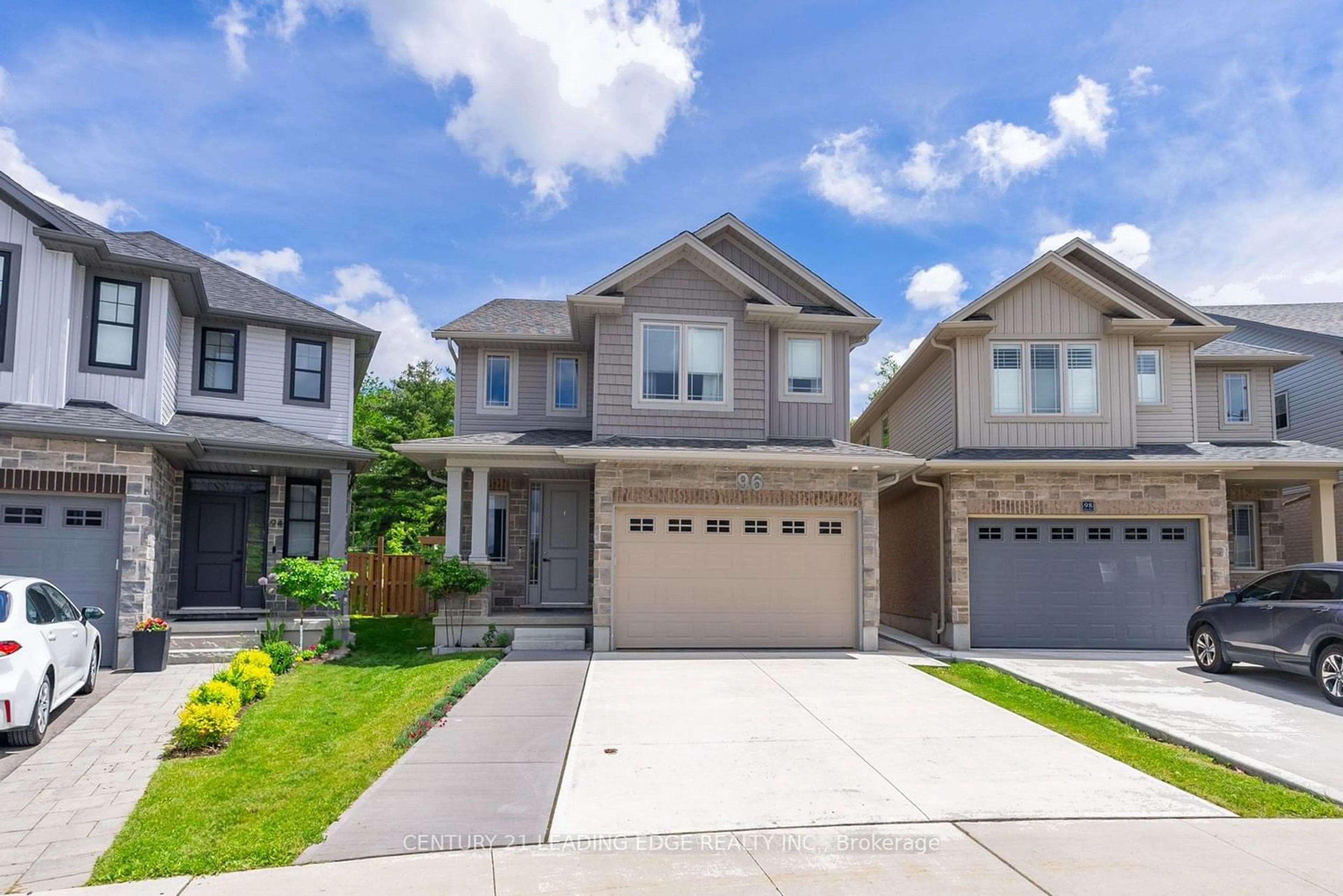 Frontside or backside of a home for 96 Dallan Dr, Guelph Ontario N1L 0N3