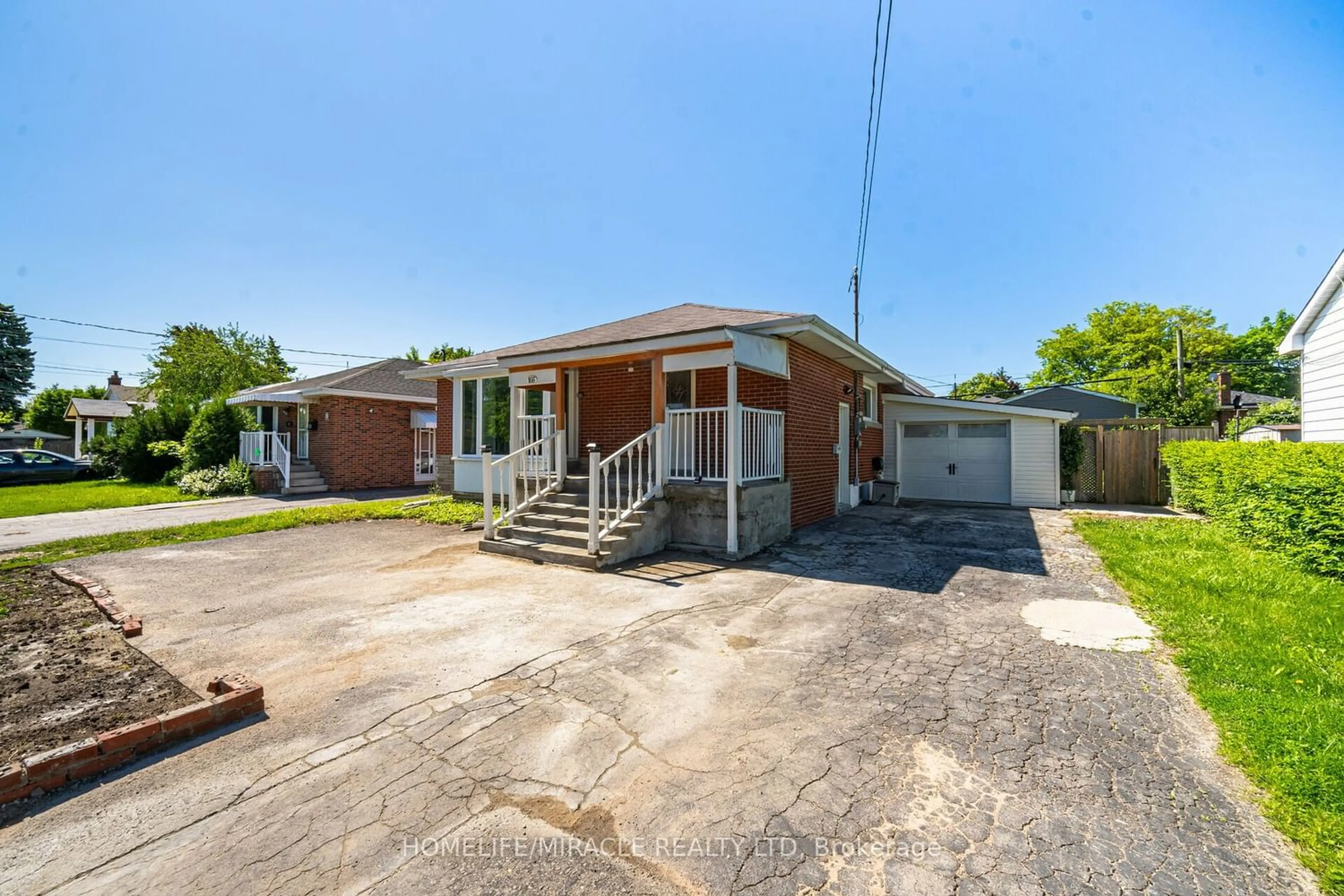 Frontside or backside of a home for 166 Fennell Ave, Hamilton Ontario L9A 1S3