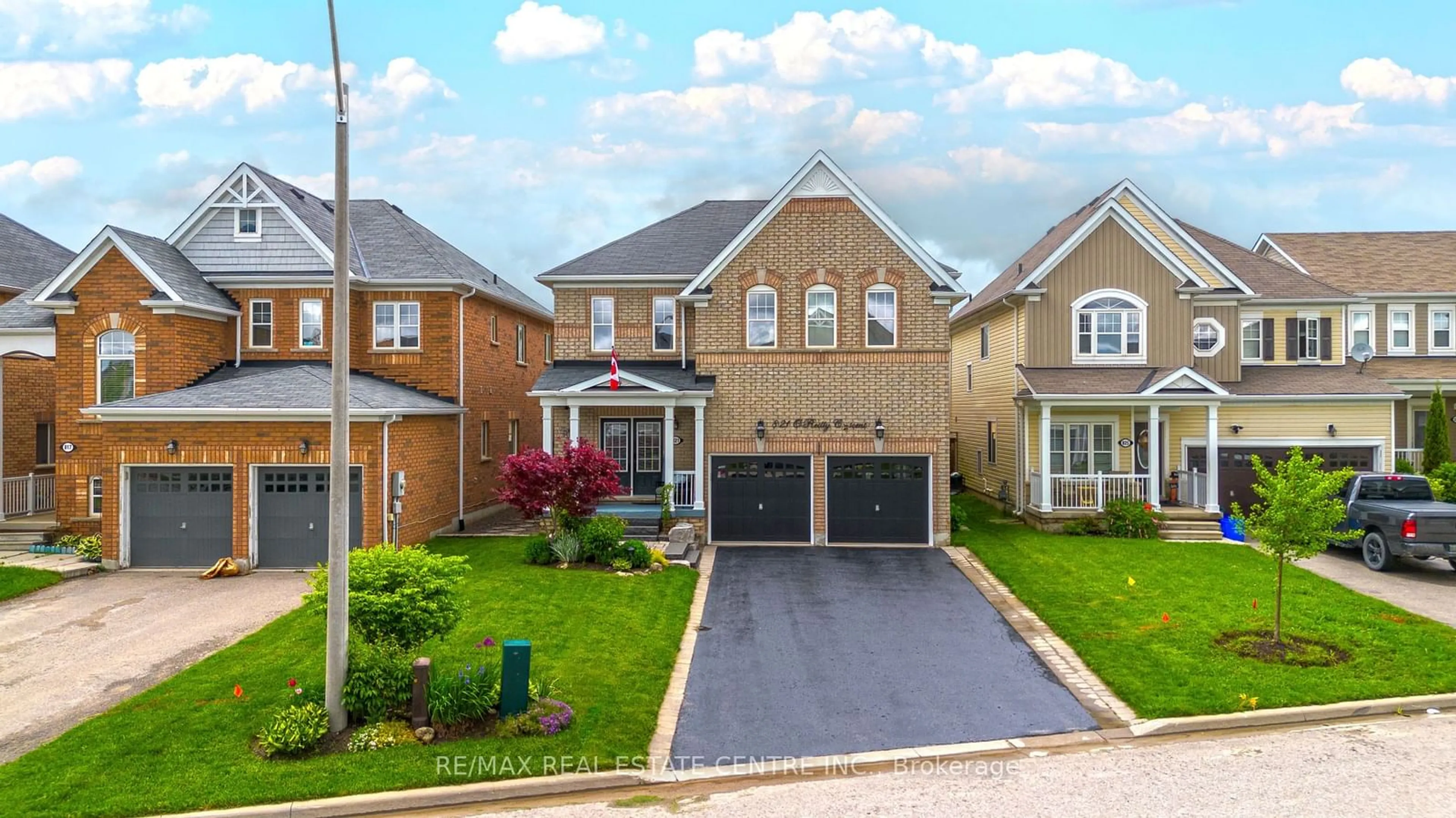 Home with brick exterior material for 821 O'reilly Cres, Shelburne Ontario L9V 2S3