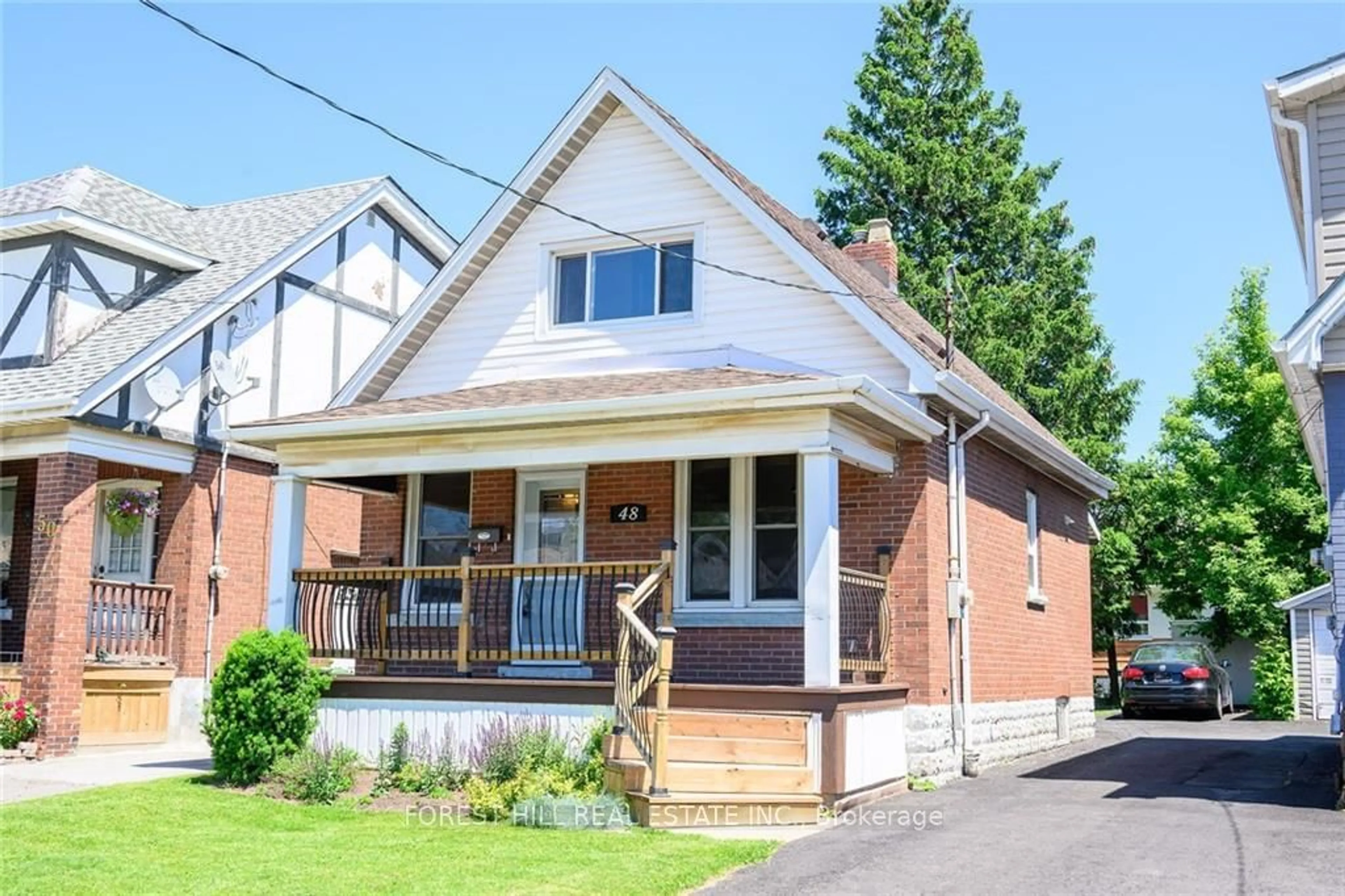 Frontside or backside of a home for 48 Connaught Ave, Hamilton Ontario L8L 6Y8