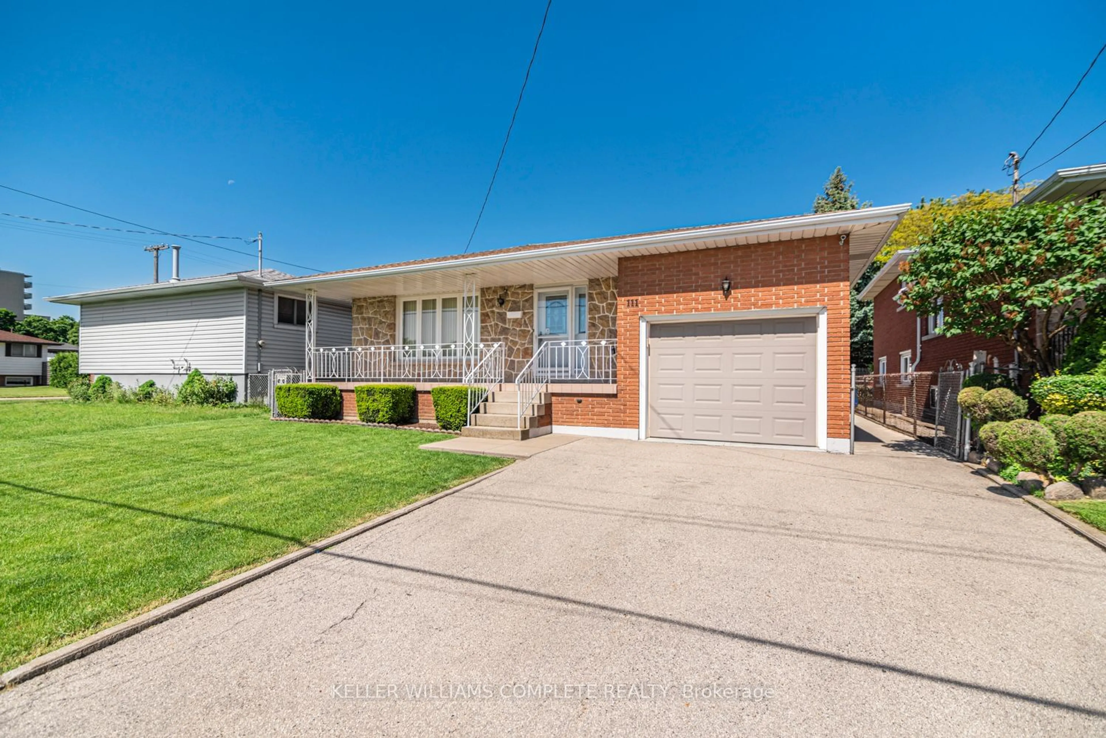 Frontside or backside of a home for 111 Nugent Dr, Hamilton Ontario L8H 2N2