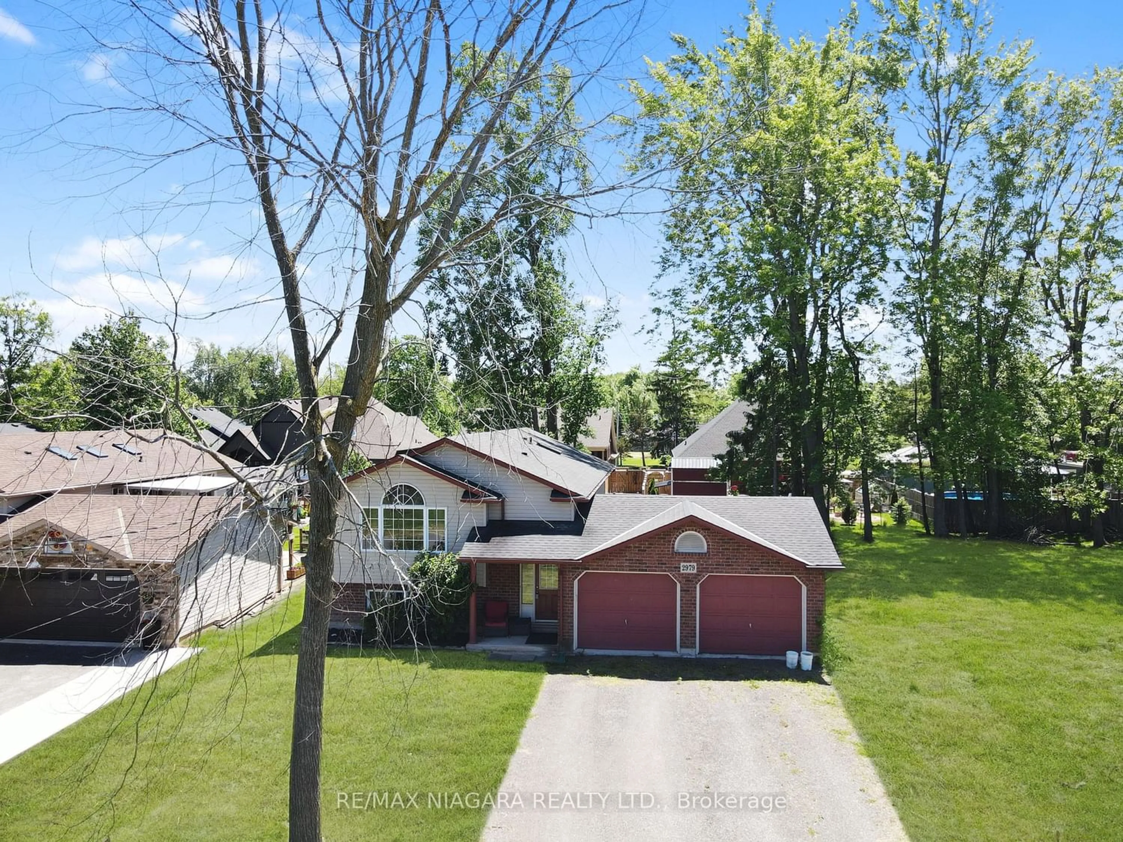 Frontside or backside of a home for 2979 Riselay Ave, Fort Erie Ontario L0S 1N0