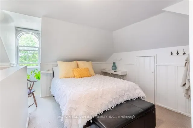 Additional property image - 1539 Brock Rd