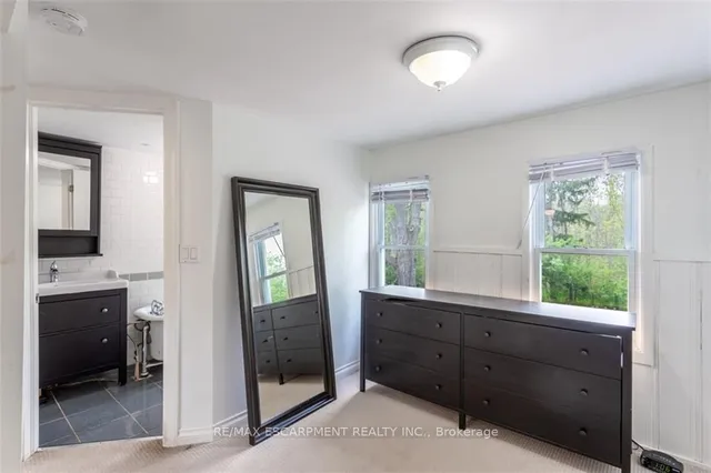 Additional property image - 1539 Brock Rd