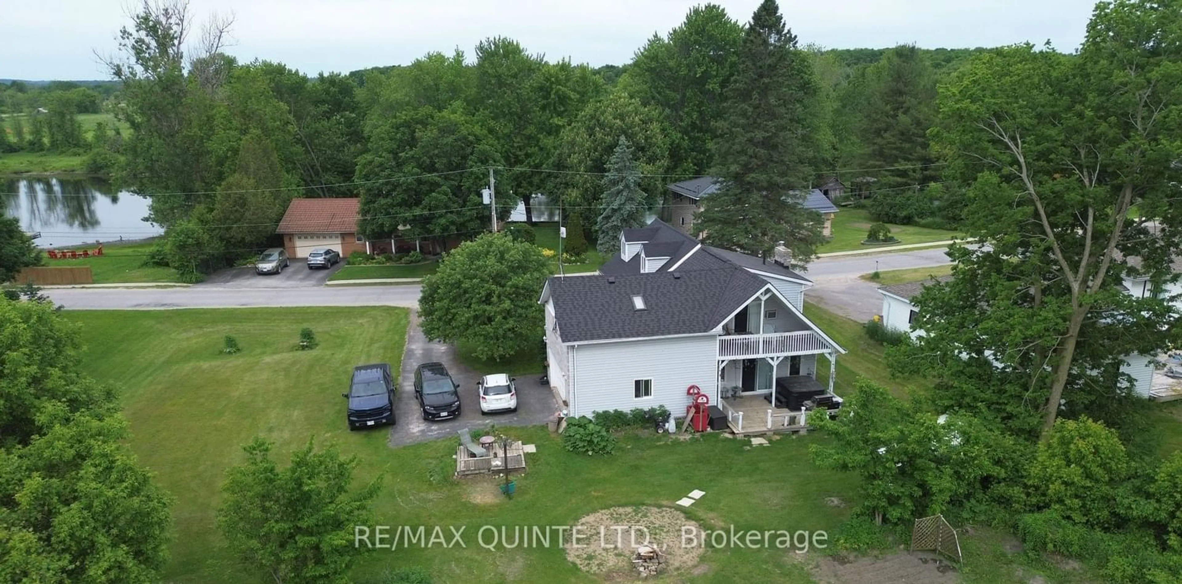 Frontside or backside of a home for 92 Stoco Rd, Tweed Ontario K0K 3J0