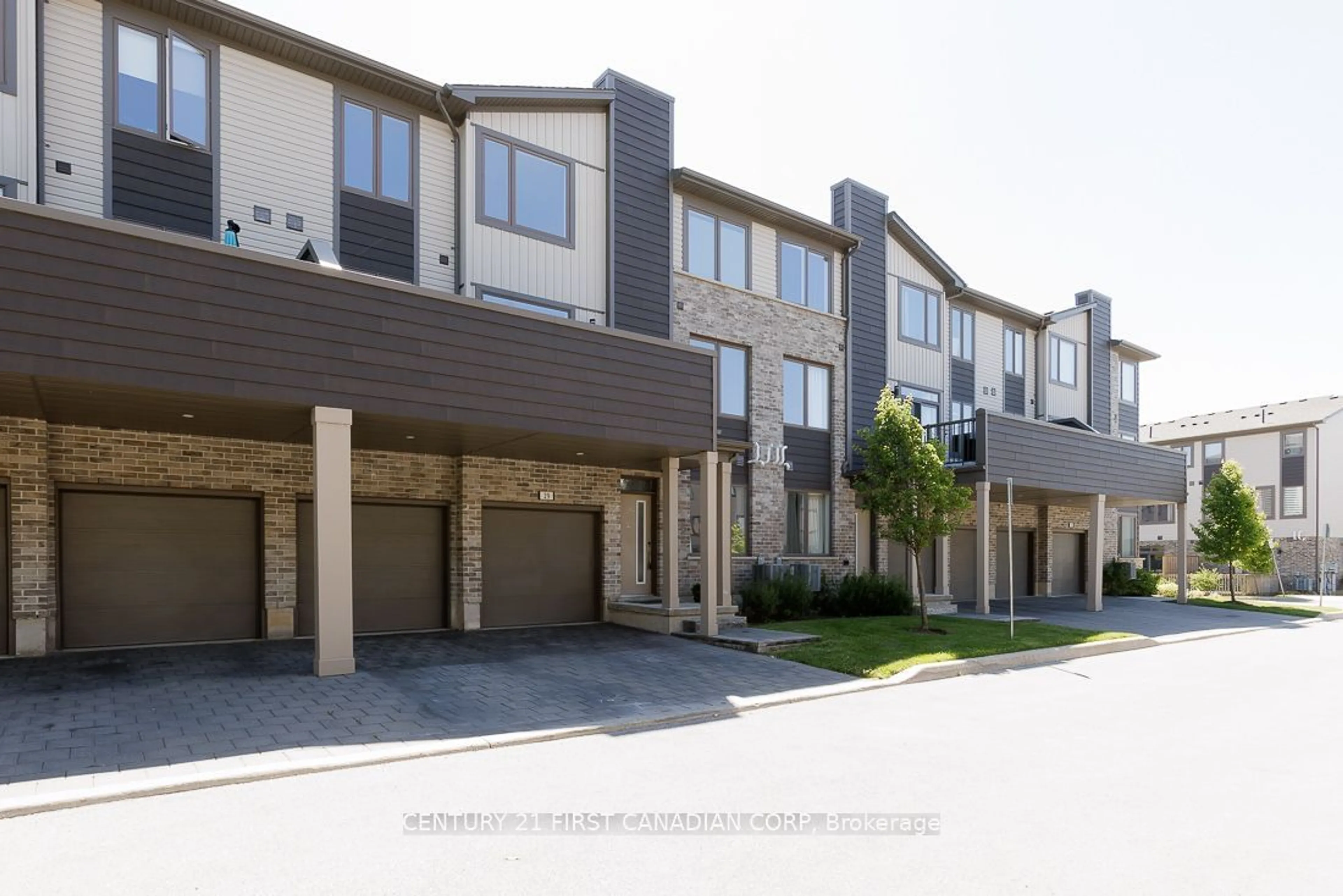 A pic from exterior of the house or condo for 2070 Meadowgate Blvd #29, London Ontario N6M 1K1