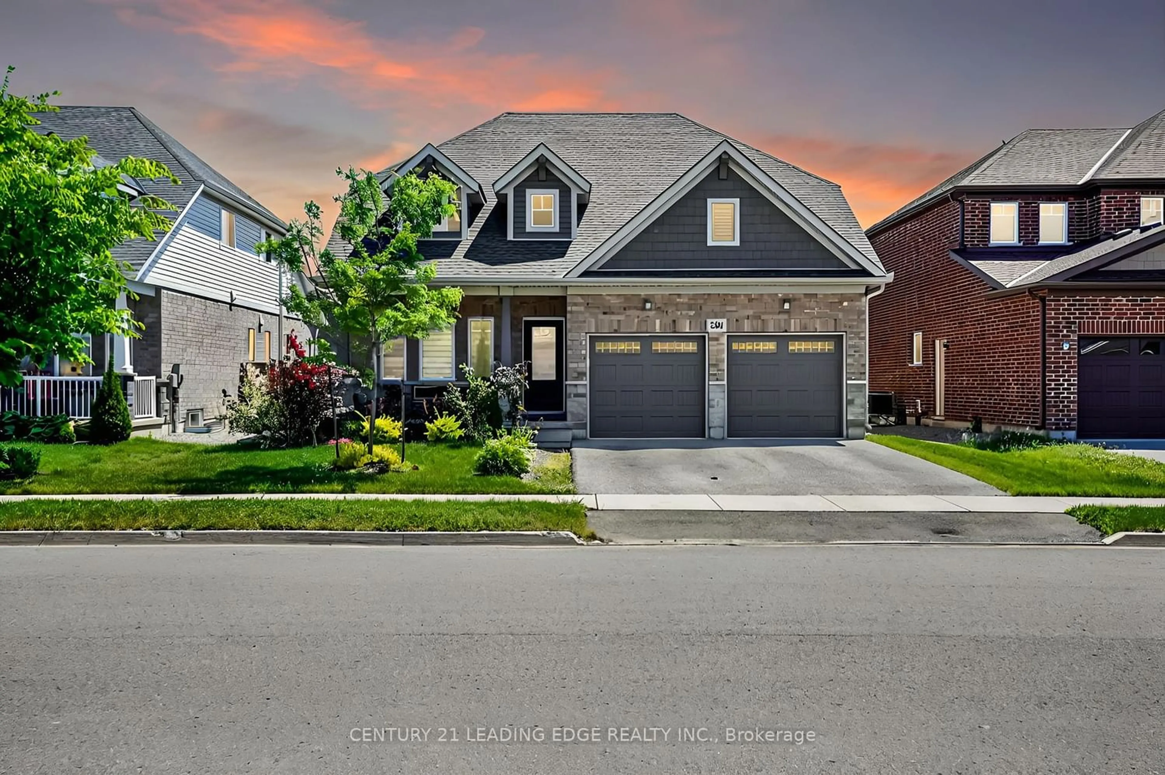 Frontside or backside of a home for 280 South Pelham Rd, Welland Ontario L3C 0C6