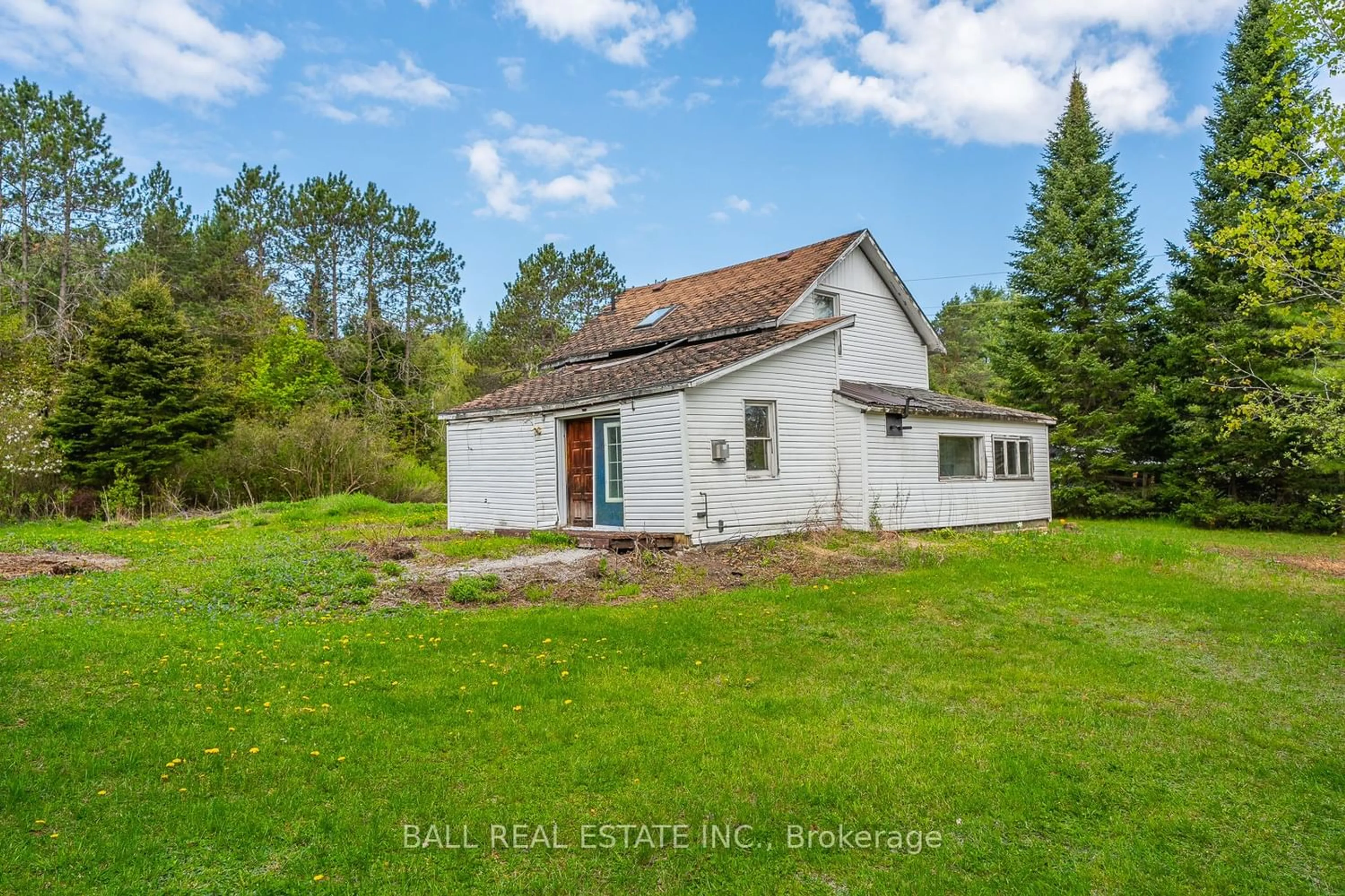 Frontside or backside of a home, cottage for 23 The Ave, Kawartha Lakes Ontario K0M 2A0