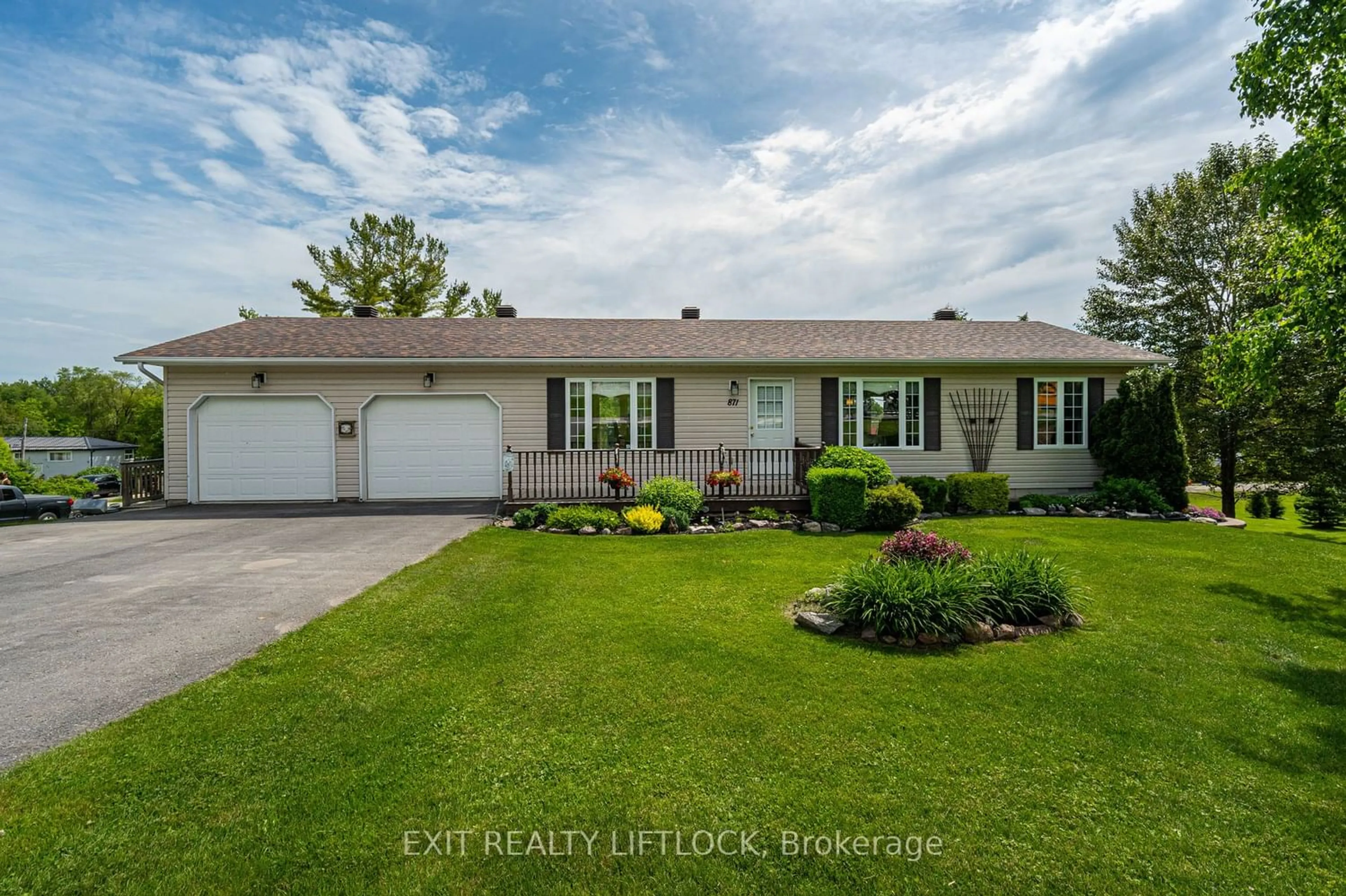 Frontside or backside of a home for 871 Frank Hill Rd, Kawartha Lakes Ontario K9J 6X3