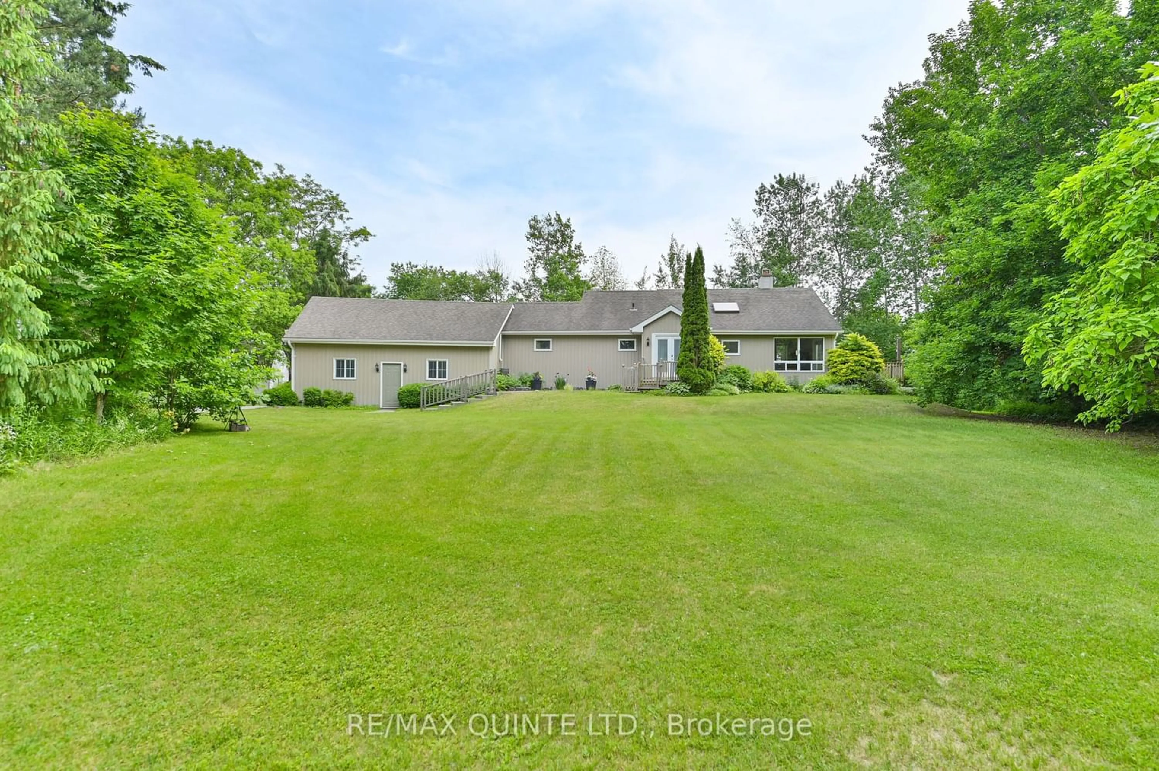 Frontside or backside of a home for 226 Boulton Rd, Quinte West Ontario K8V 5P7