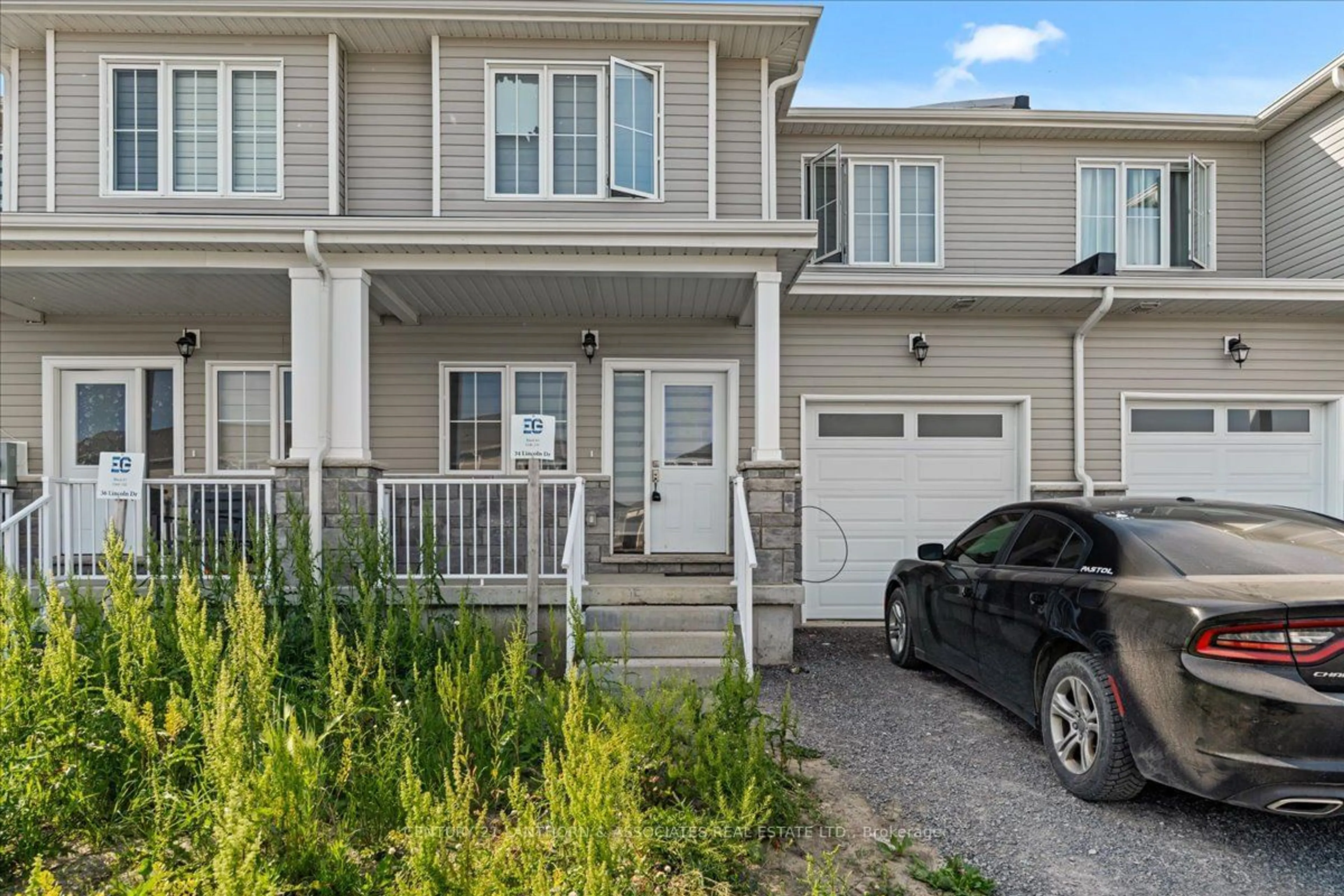 A pic from exterior of the house or condo for 34 Lincoln Dr, Belleville Ontario K8N 1L1