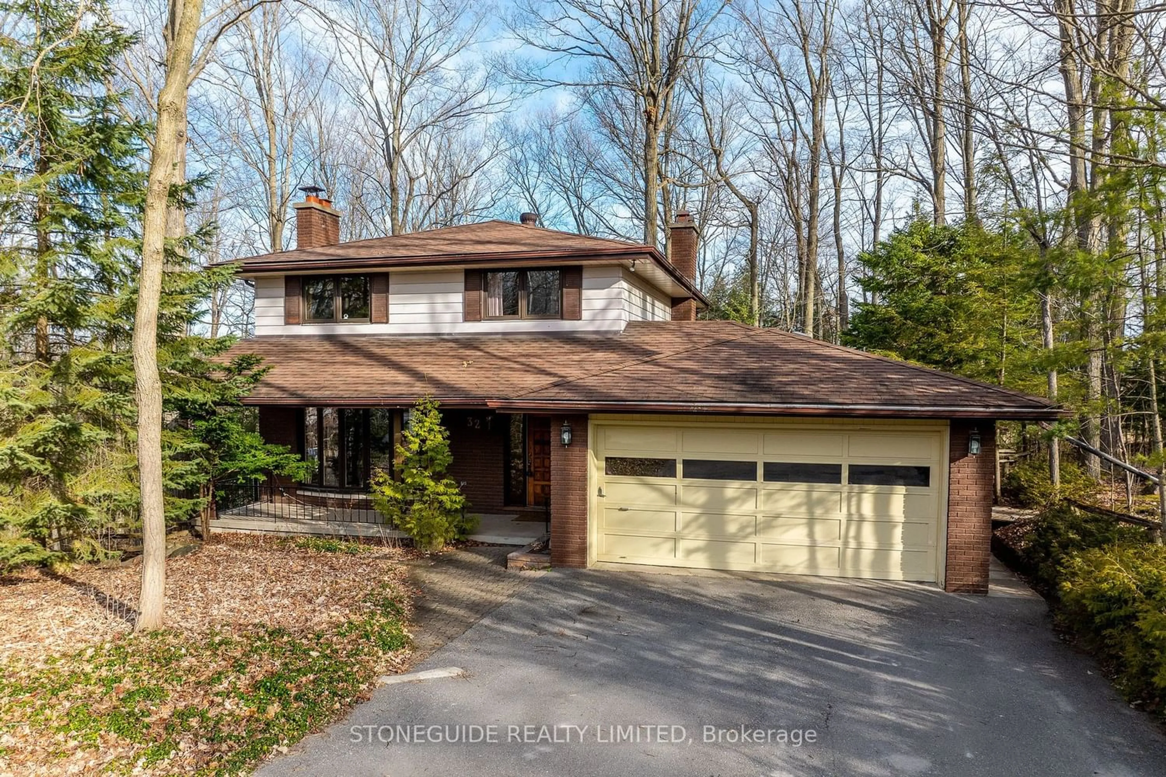 Frontside or backside of a home for 32 LEANNE Ave, Otonabee-South Monaghan Ontario K9J 6X8