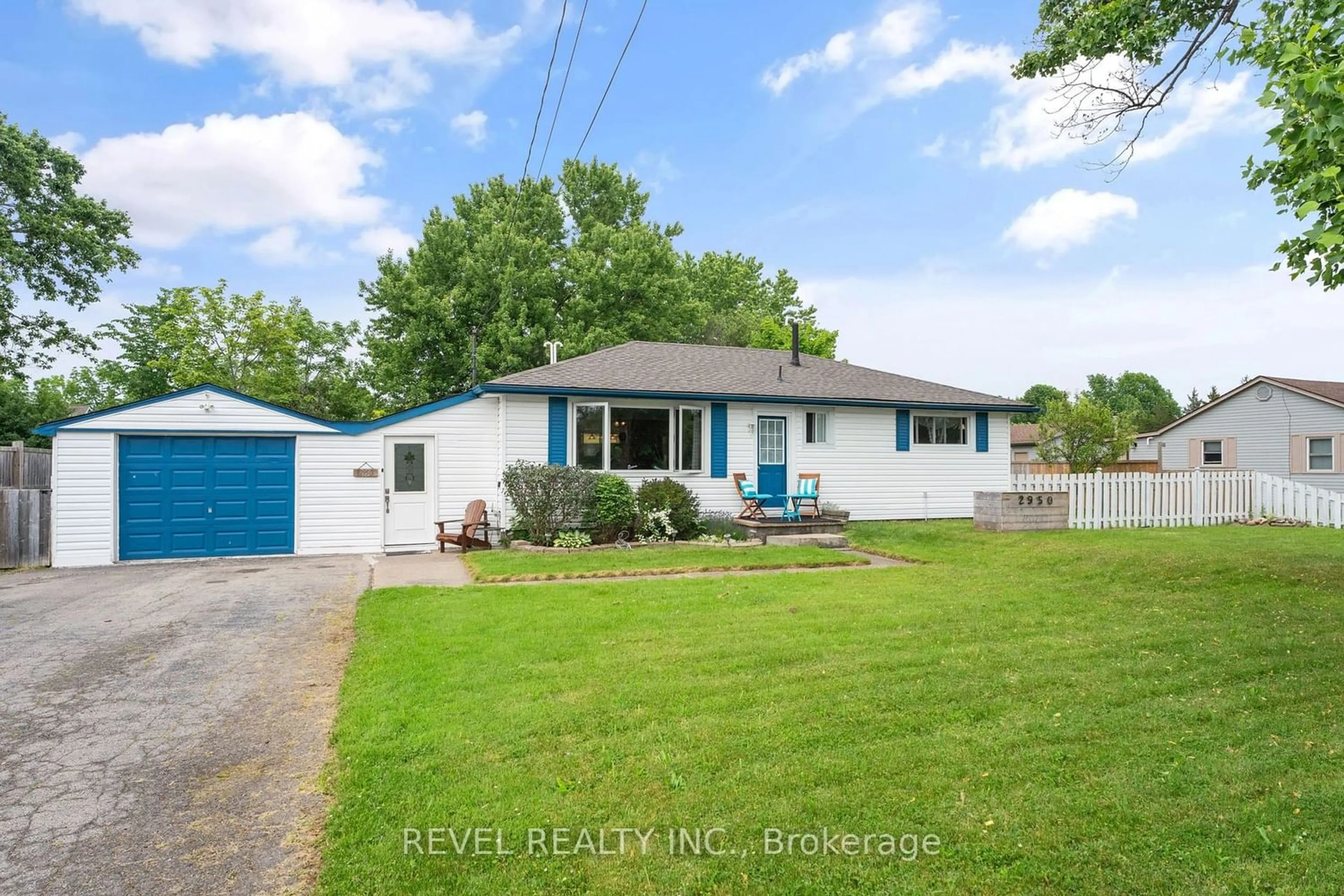 Frontside or backside of a home for 2950 Nigh Rd, Fort Erie Ontario L0S 1N0