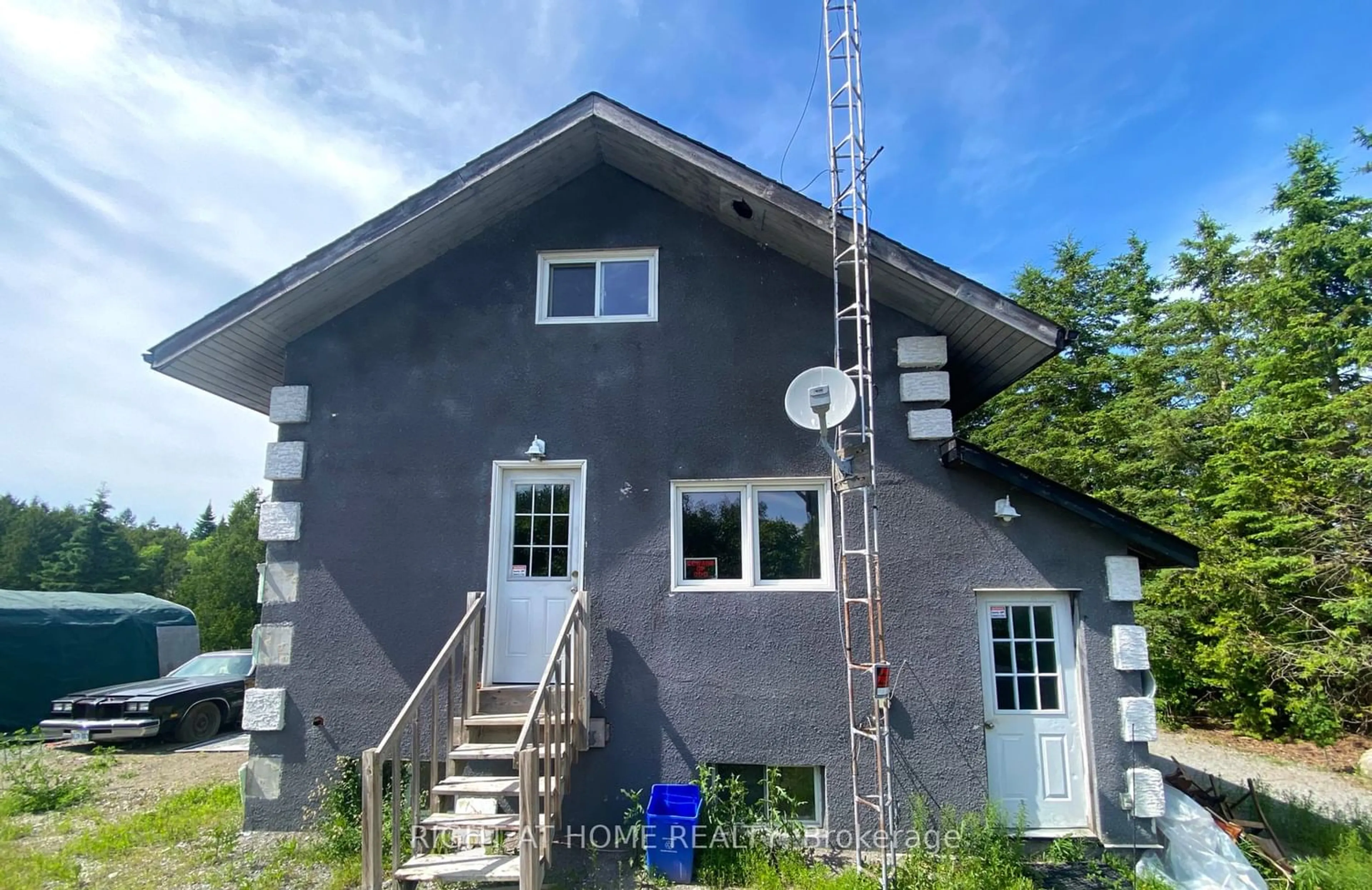 Outside view for 93 Station Rd, Kawartha Lakes Ontario K0M 2J0