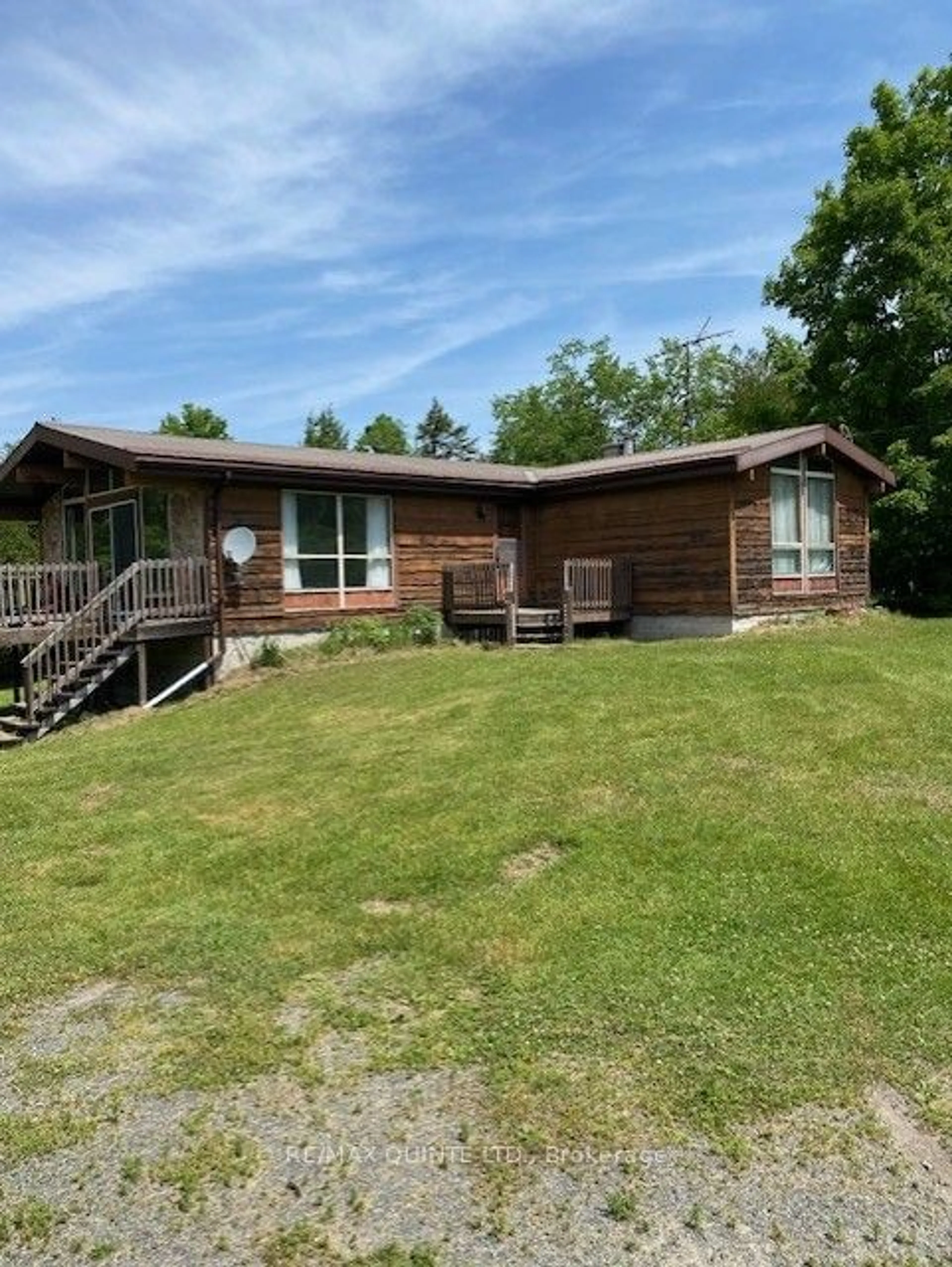 Frontside or backside of a home for 1722 QUEENSBOROUGH Rd, Tweed Ontario K0K 3J0