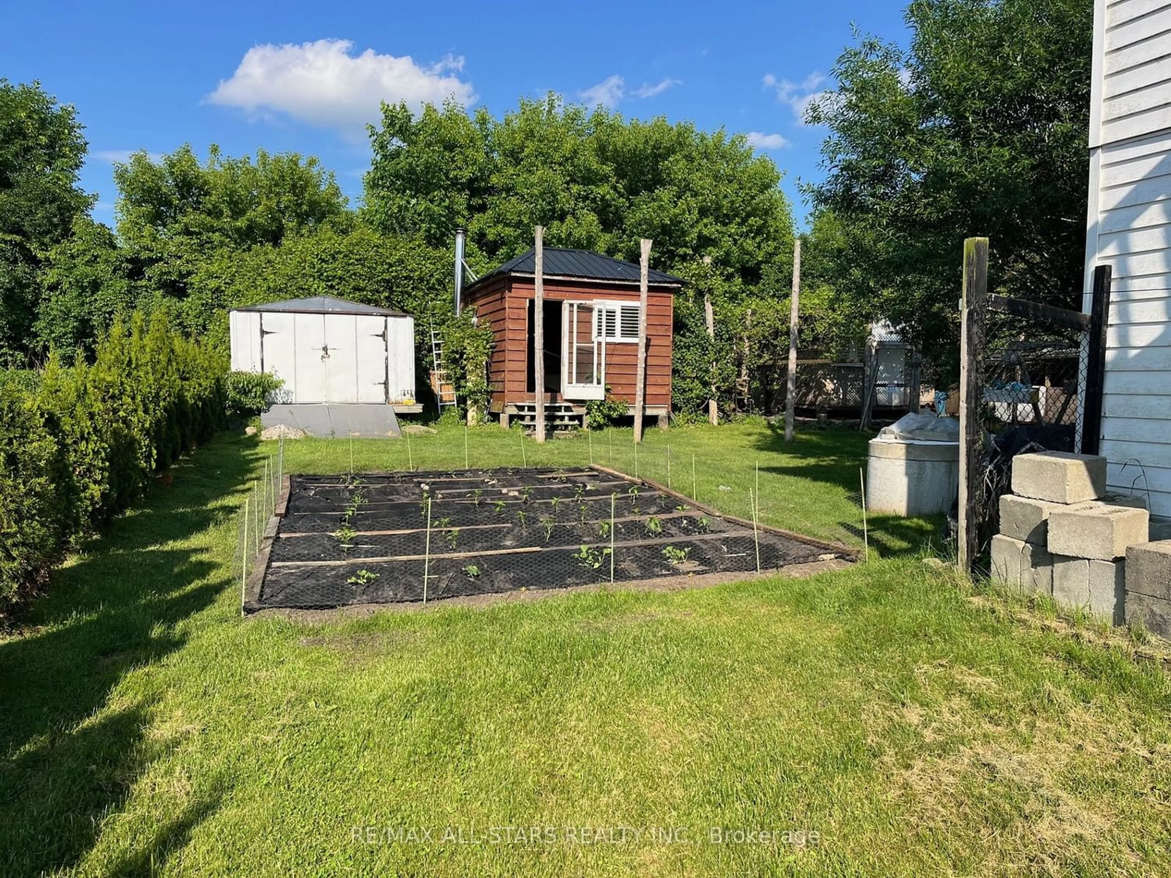 Shed for 75 Wakeford Rd, Kawartha Lakes Ontario K0M 2C0