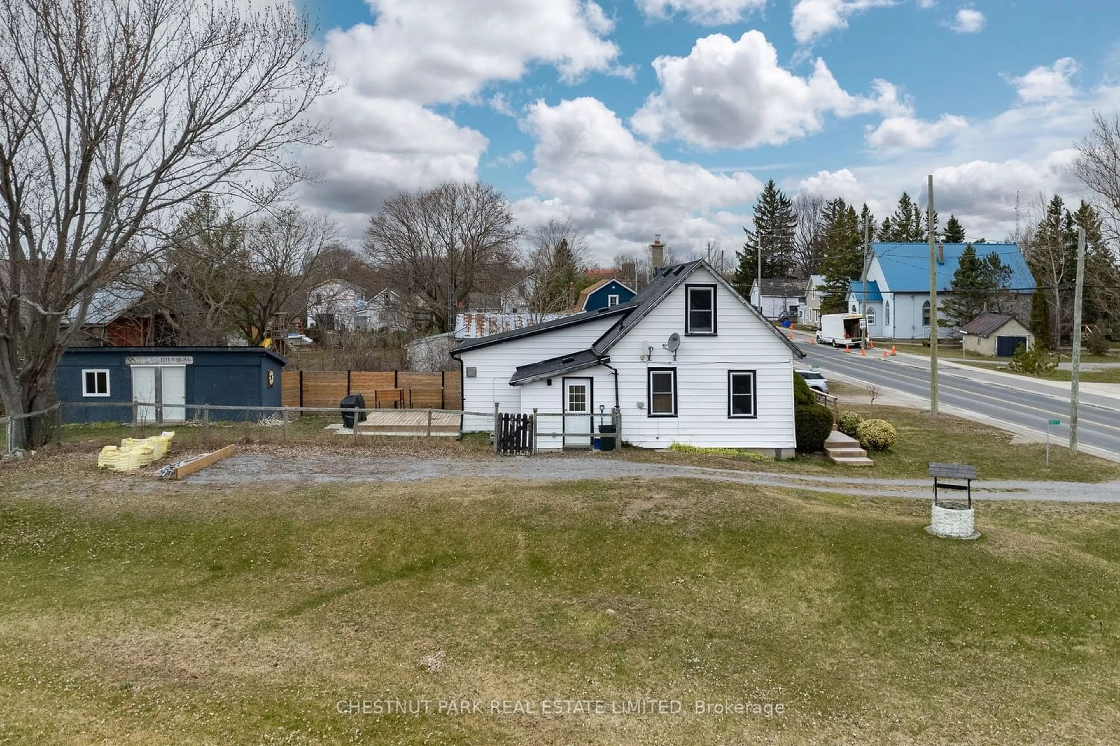 Frontside or backside of a home for 18617 Loyalist Pkwy, Prince Edward County Ontario K0K 2J0