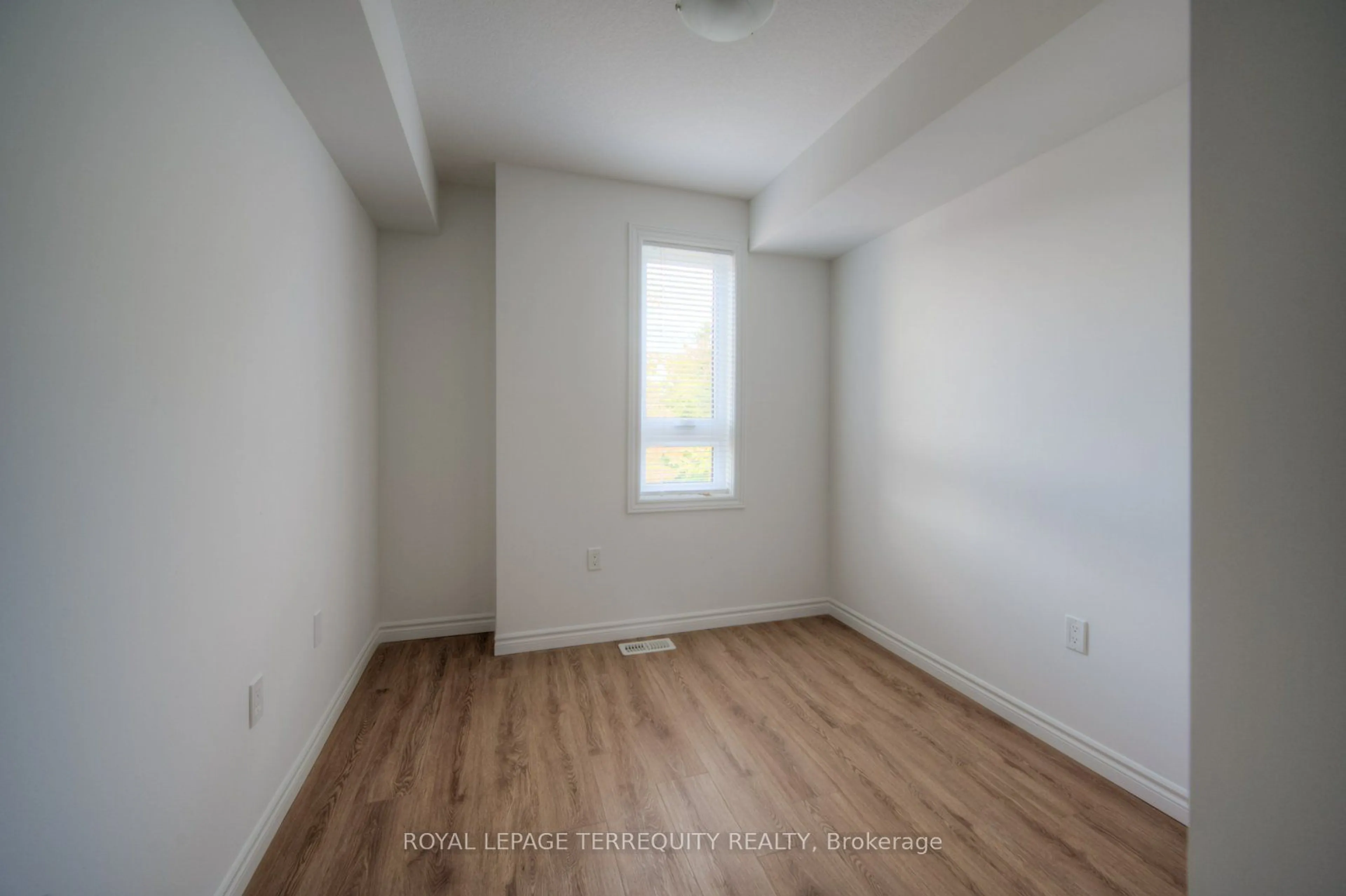 A pic of a room for 374 Prospect Ave #A11, Kitchener Ontario N2A 0L2