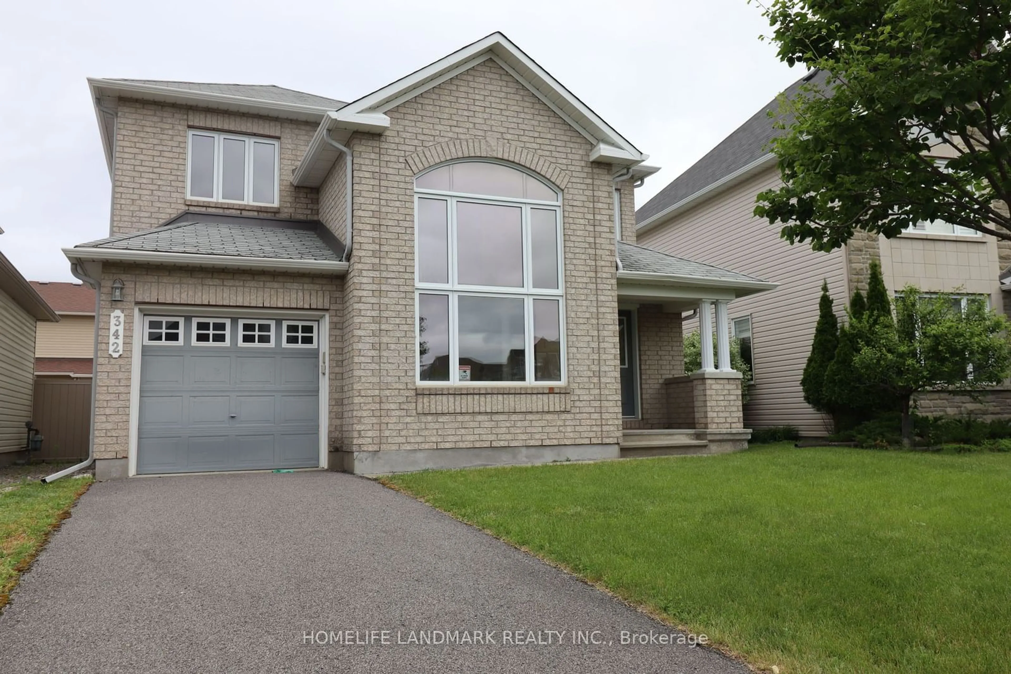 Frontside or backside of a home for 342 Oakcrest Way, Ottawa Ontario K4A 0S5