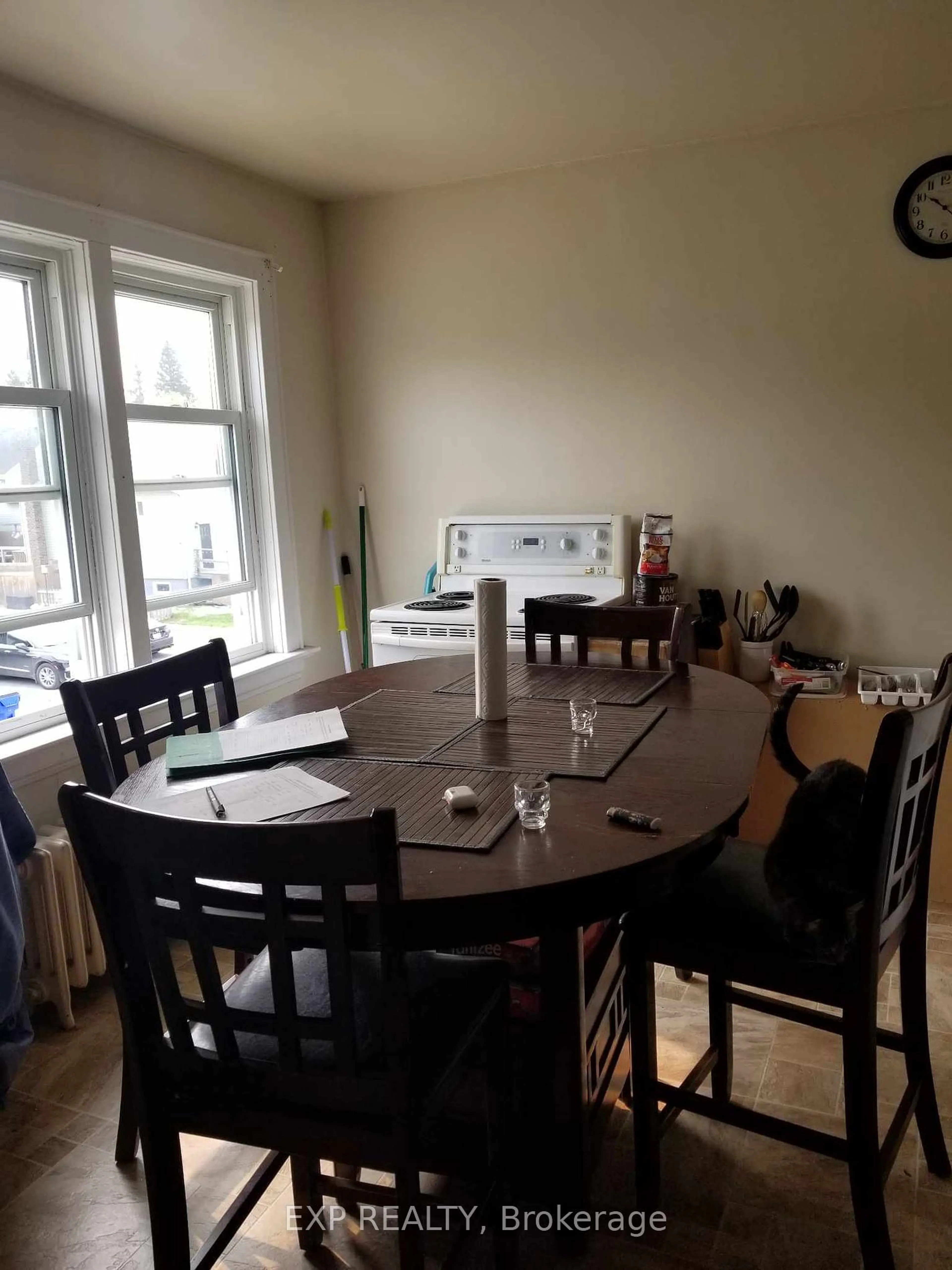 Dining room, wood floors for 377 Hemlock St, Timmins Ontario P4N 6T3