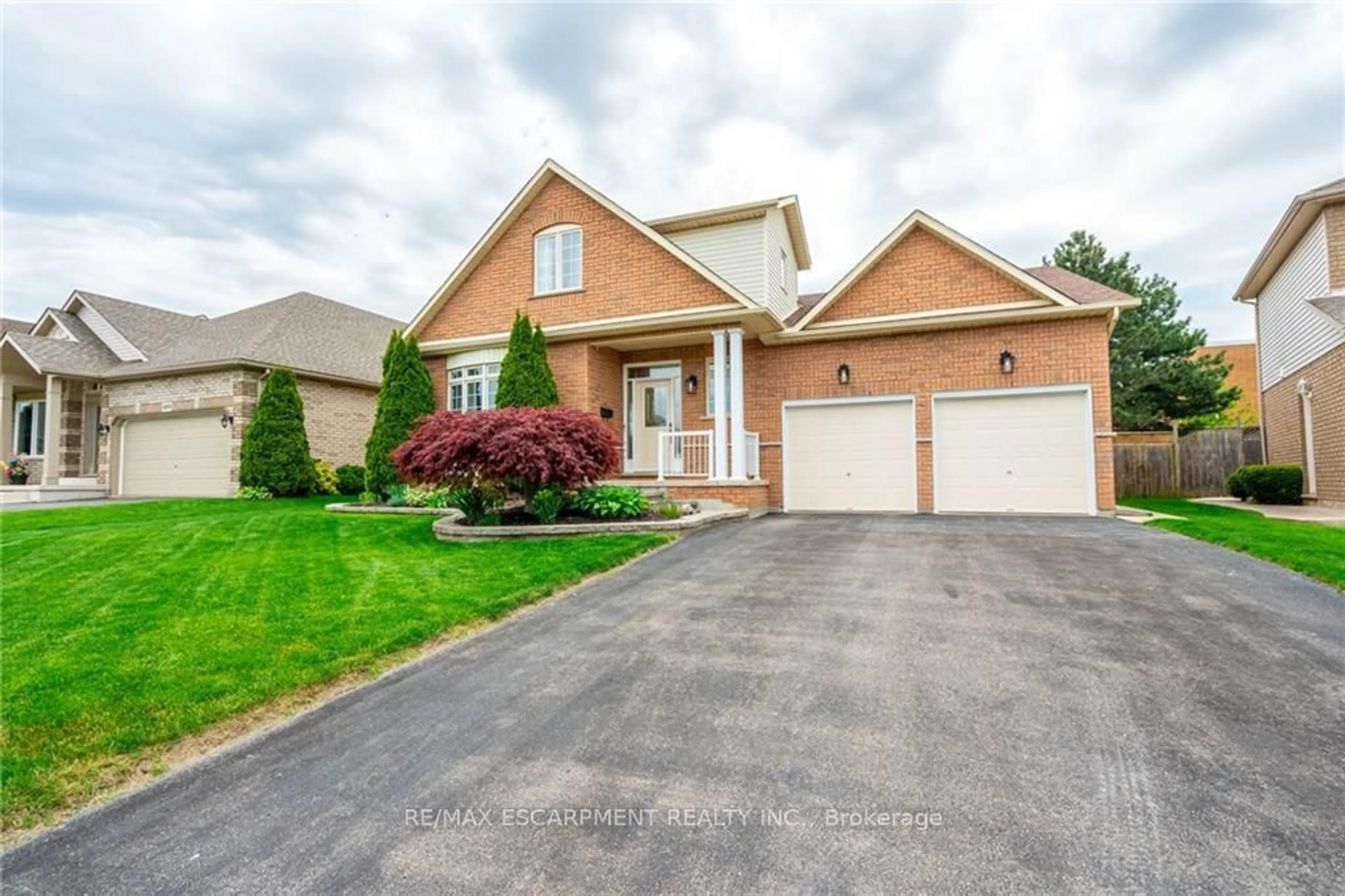 Frontside or backside of a home for 4860 Nesbitt St, Lincoln Ontario L3J 0G3