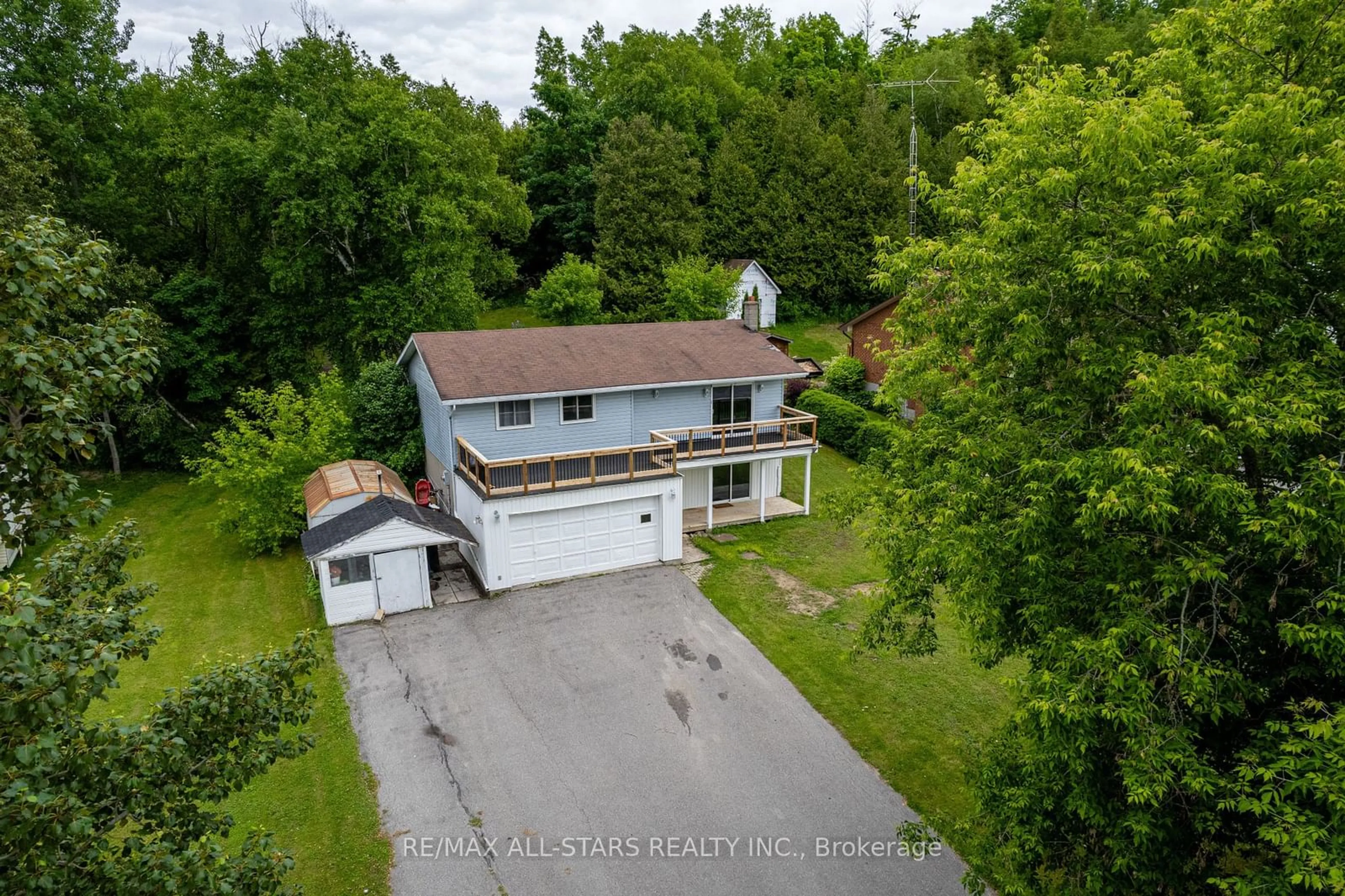 Frontside or backside of a home for 29 Helen Dr, Kawartha Lakes Ontario K0L 2W0