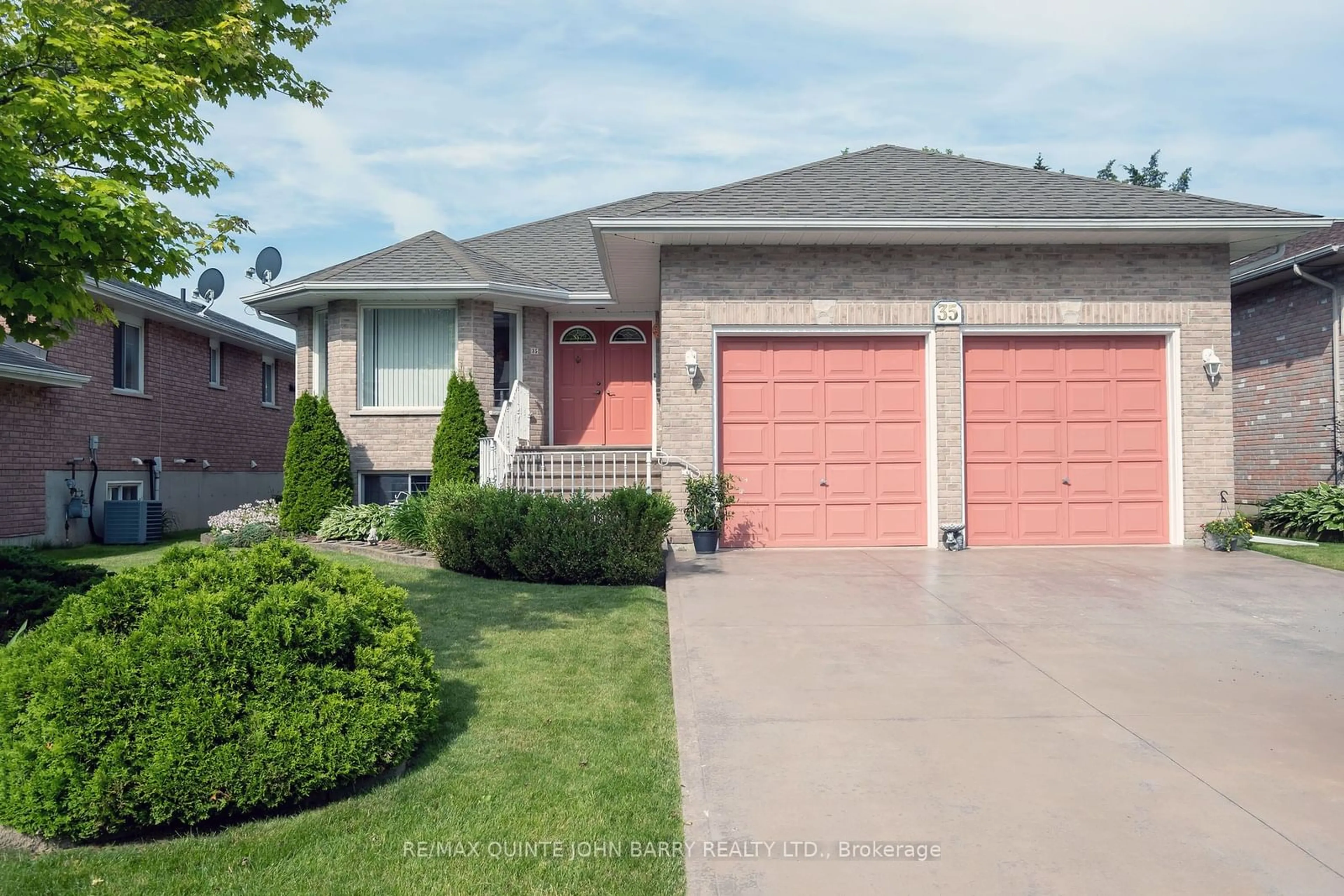 Frontside or backside of a home for 35 Forchuk Cres, Quinte West Ontario K8V 6N2