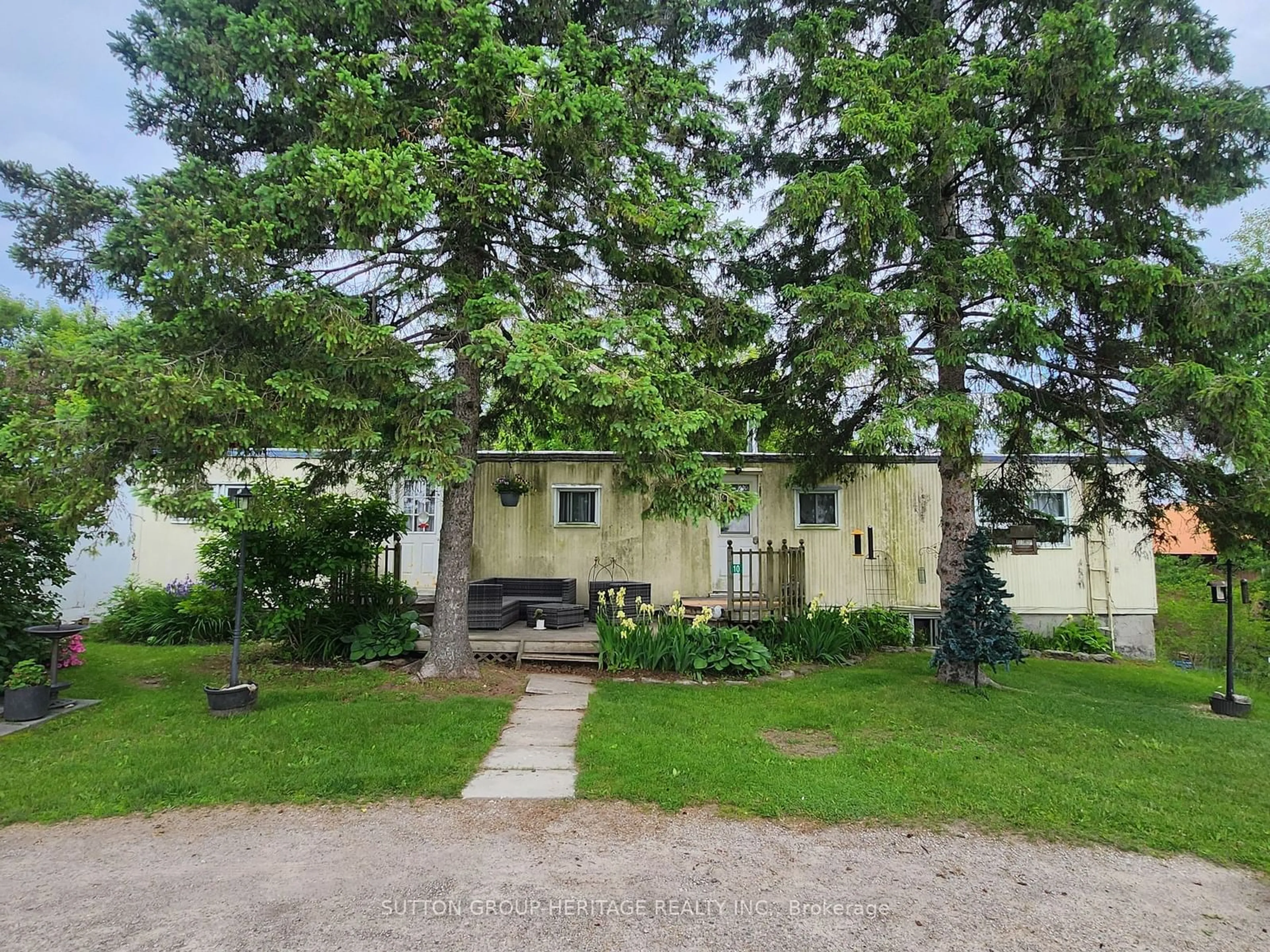 Cottage for 10 Grandy Rd, Kawartha Lakes Ontario K0M 1K0