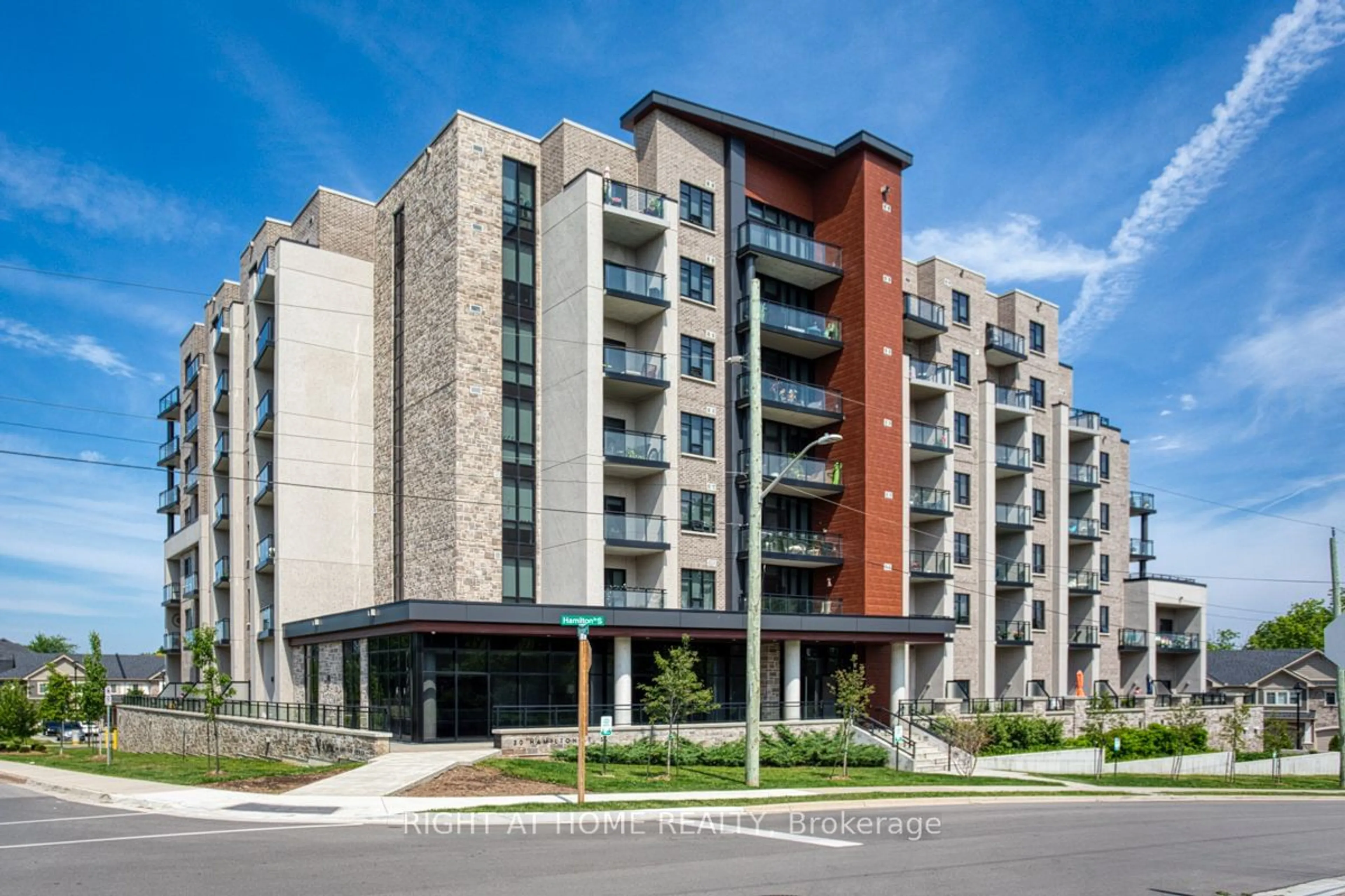 A pic from exterior of the house or condo for 30 Hamilton St #208, Hamilton Ontario L0R 2H4