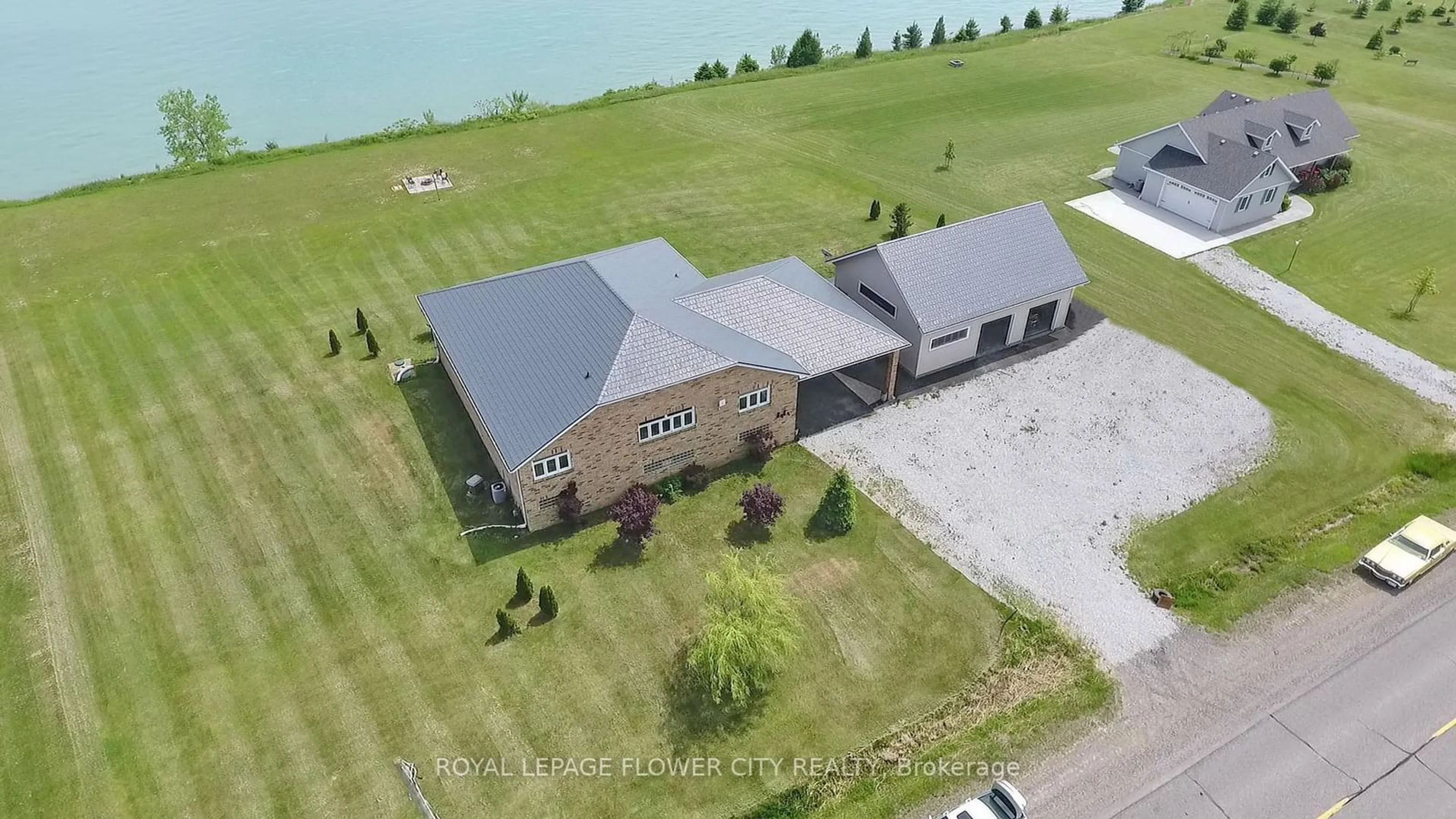 Frontside or backside of a home for 4750 Talbot Tr, Chatham-Kent Ontario N0P 1W0