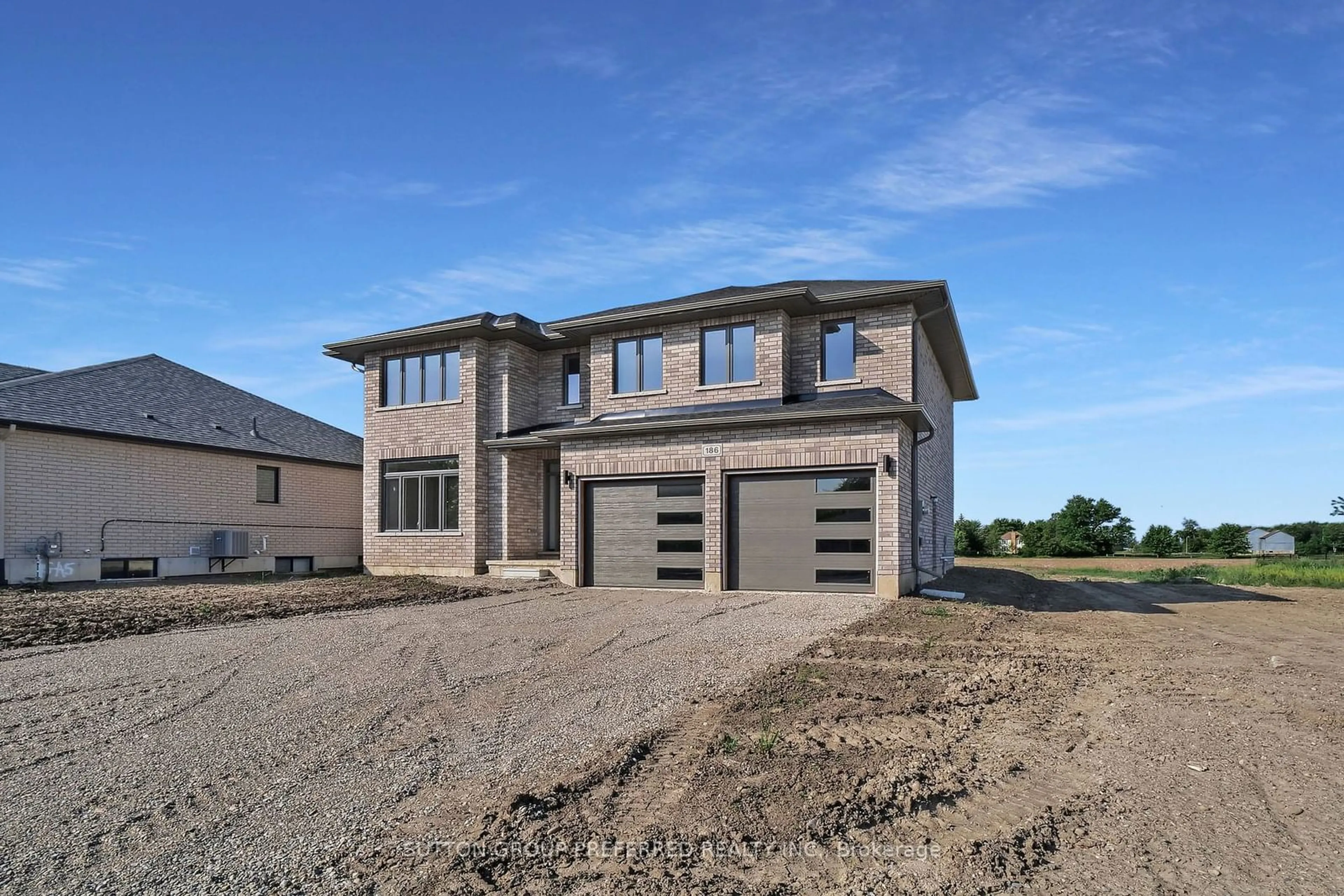 Frontside or backside of a home, the street view for 186 Leitch St, Dutton/Dunwich Ontario N0L 1J0